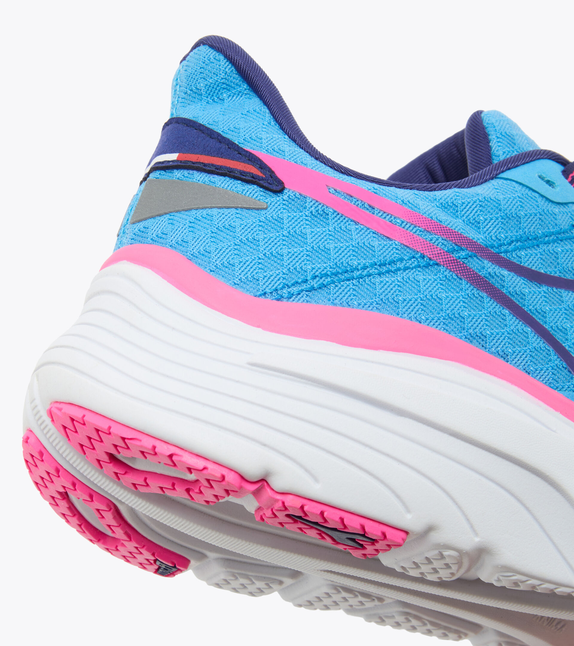 Running shoes - Women EQUIPE NUCLEO W BONNIE BLUE/PINK FLUO - Diadora