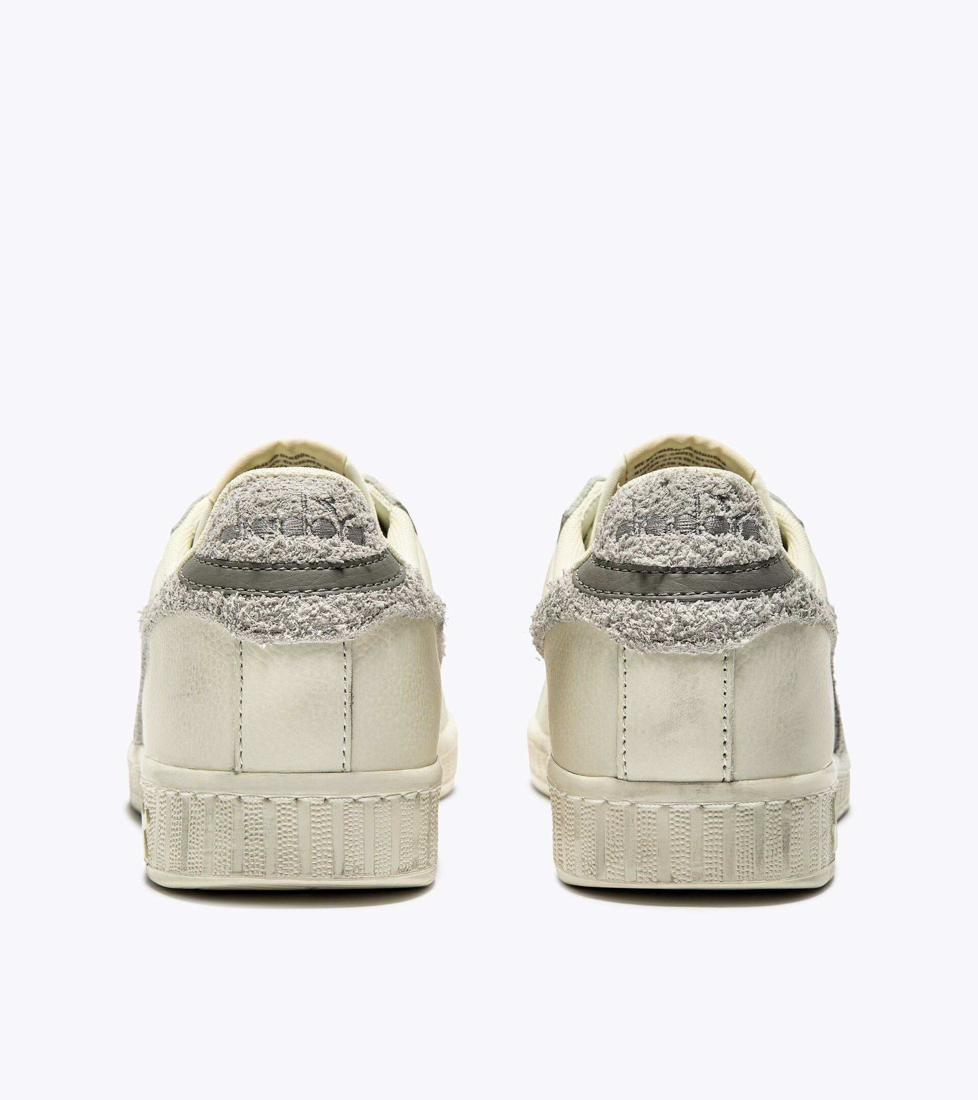 Zapatilla deportiva de piel - Para todos los géneros GAME L LOW HAIRY BLANCO - Diadora