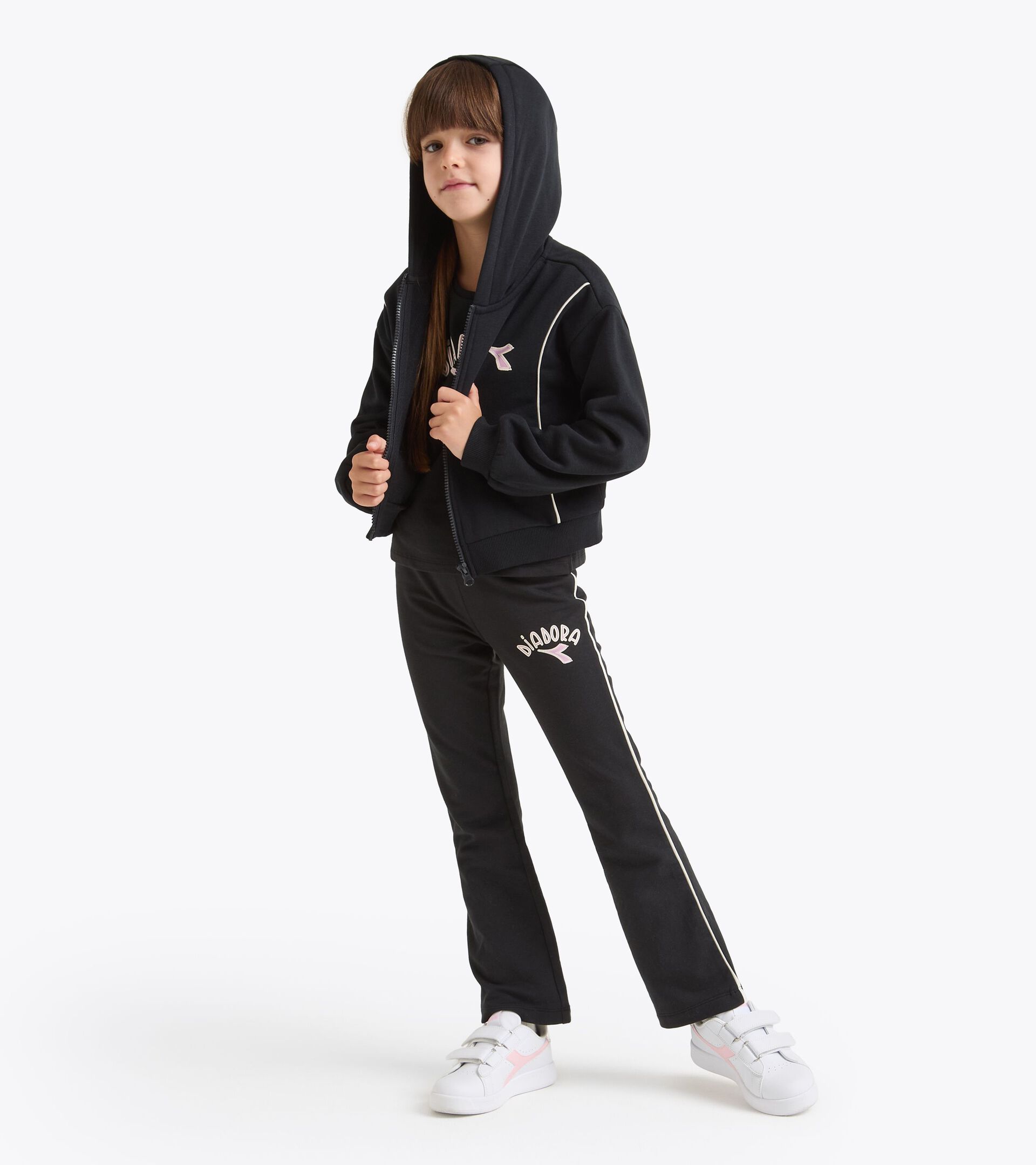 Hoodie - Regular Fit - Girl 
 JG. HOODIE FZ LOGO BLACK - Diadora
