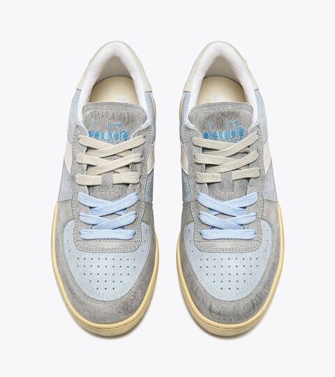 MI BASKET SUEDE LOW USED, BLUE CACHEMIRE Heritage leather sneaker - Gender Neutral
MI BASKET SUEDE LOW USED BLUE CACHEMIRE - Diadora