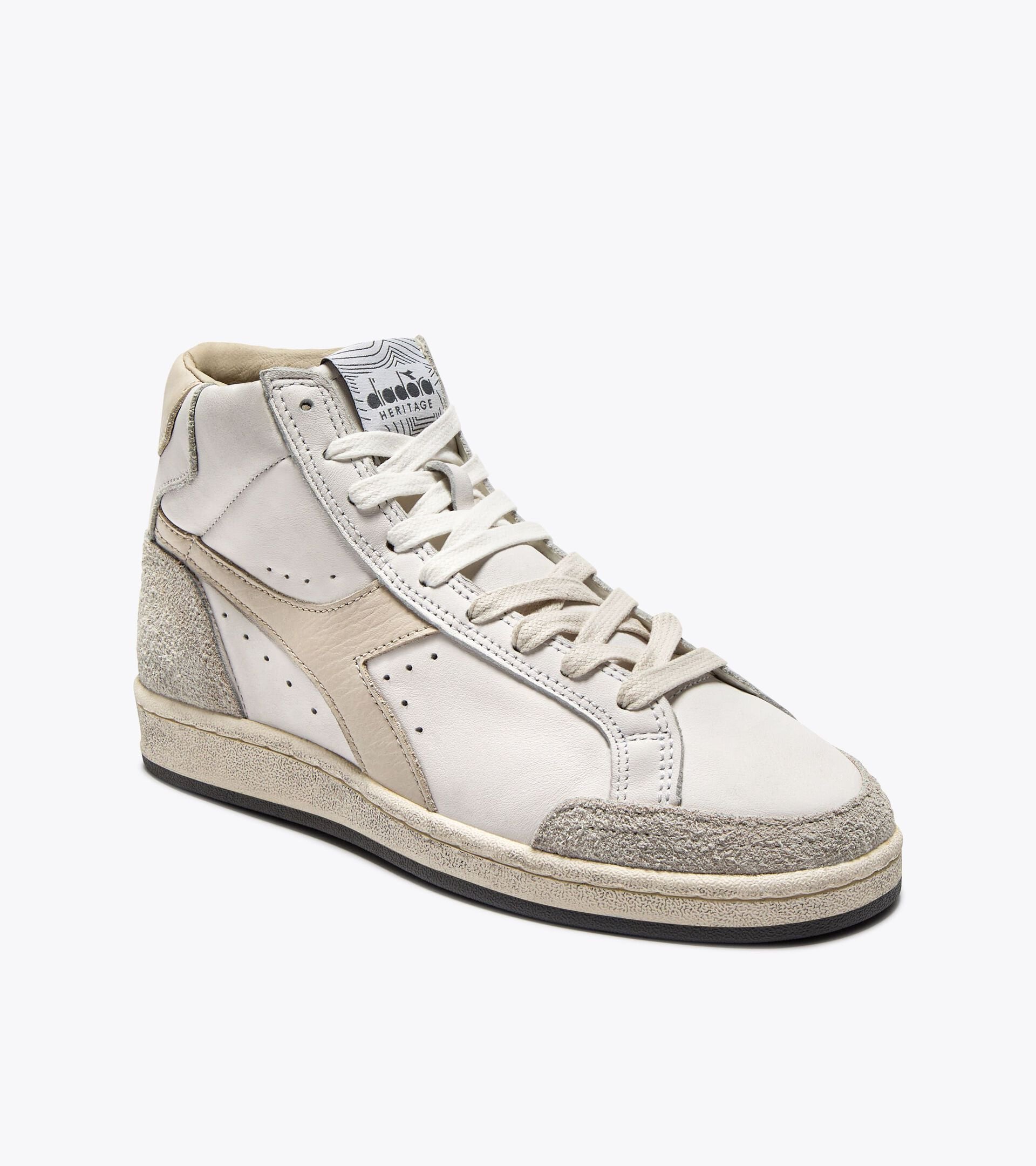 Heritage sneaker made from leather - All-gender
 PRESTIGE HIGH USED WHITE/MOONBEAM - Diadora