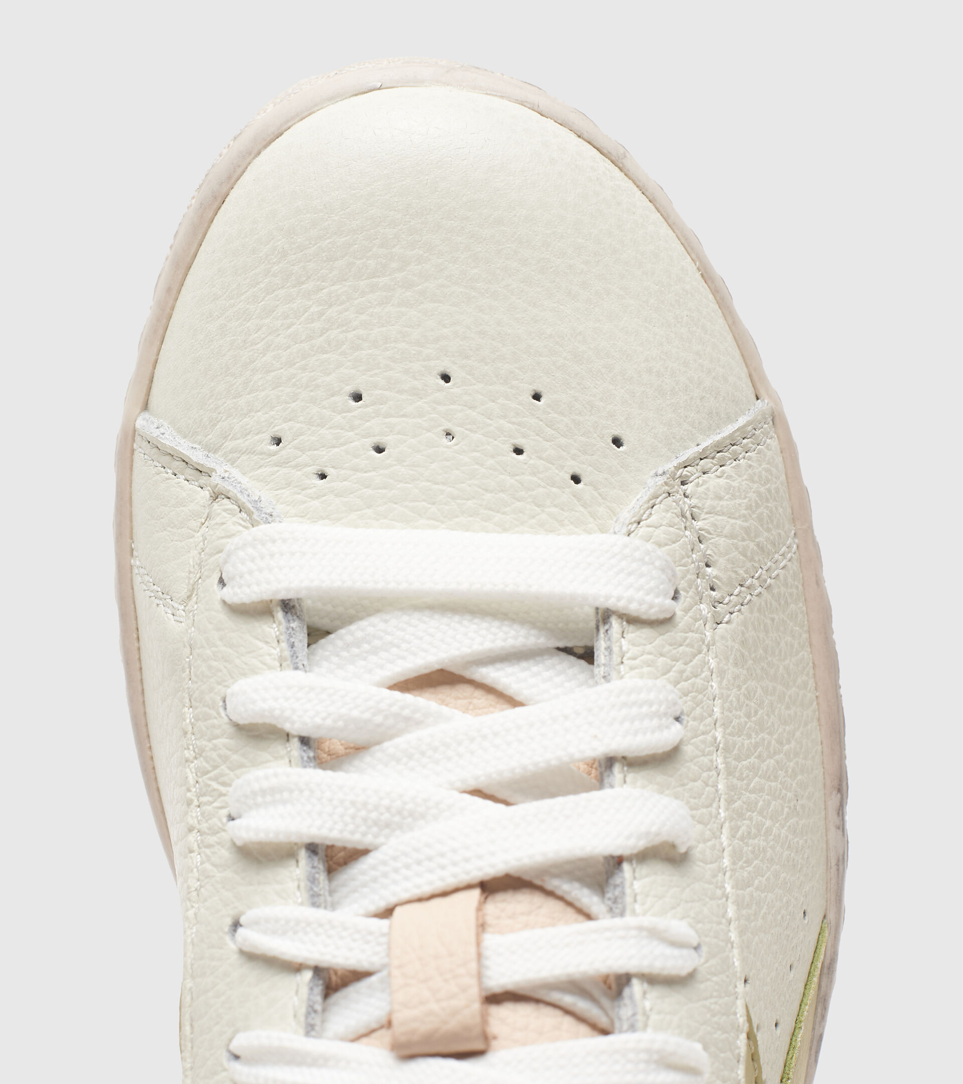 Sports shoes - Women GAME L LOW ICONA WN WHITE/ANTLER/FLINT GRAY - Diadora