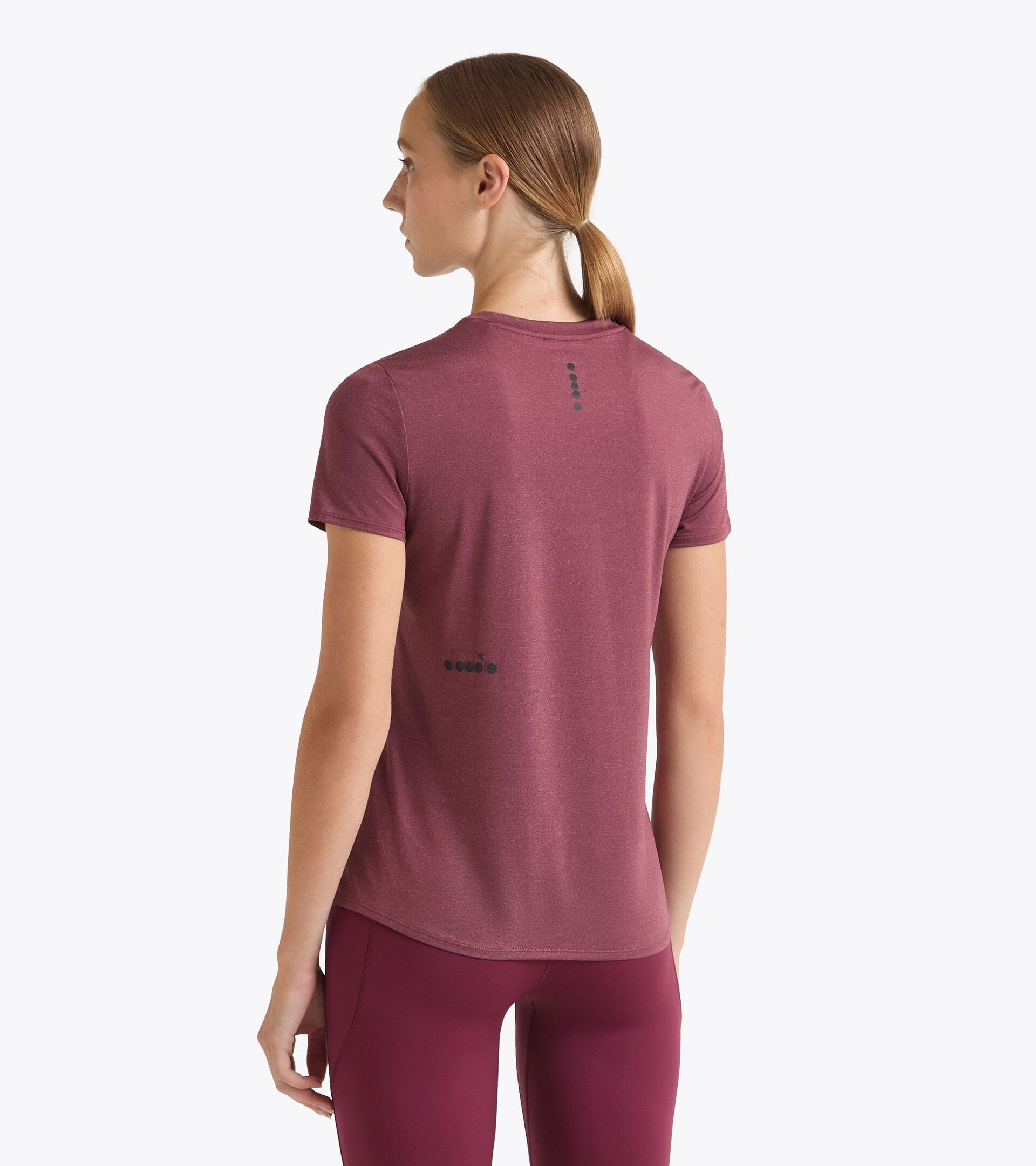 T-shirt de running performances§Femme L. SS T-SHIRT TECH RUN CREW ROUGE BANDEROLE - Diadora
