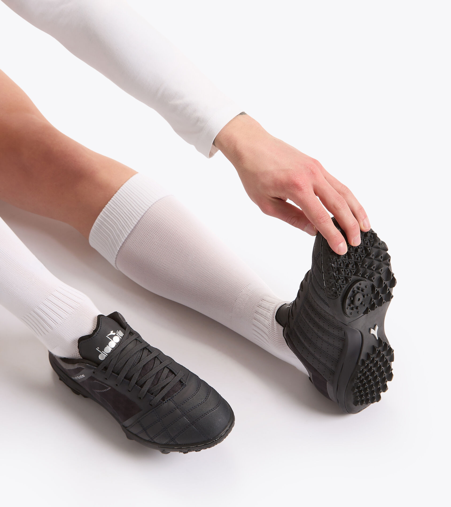 Futsal boot - Specific outsole for synthetic/hard grounds BRASIL SALA TF ANTHRACITE/BLACK/SILVER DD - Diadora