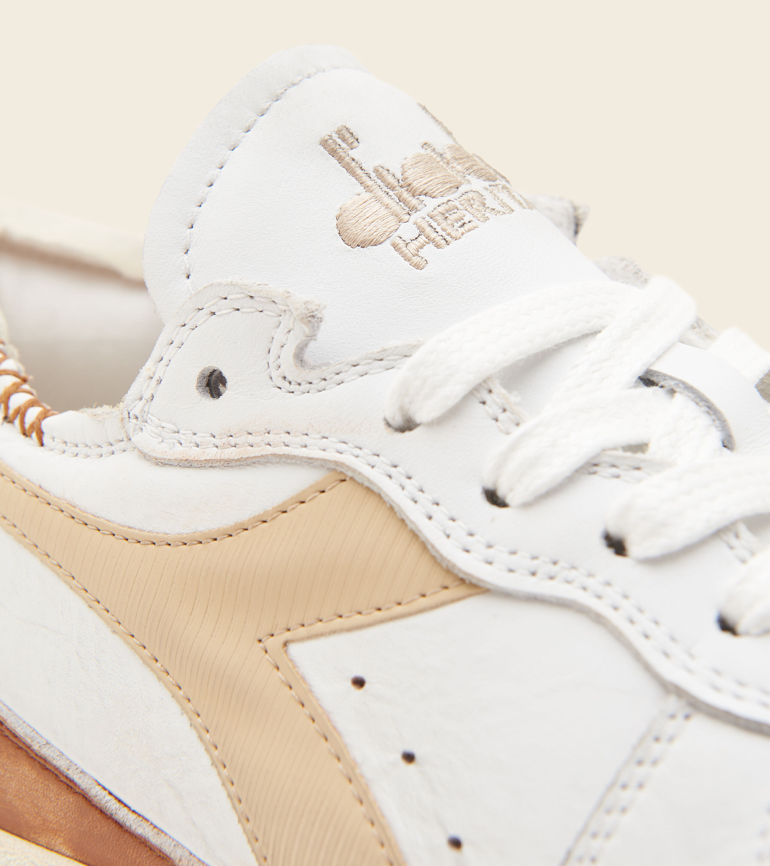 diadora beige