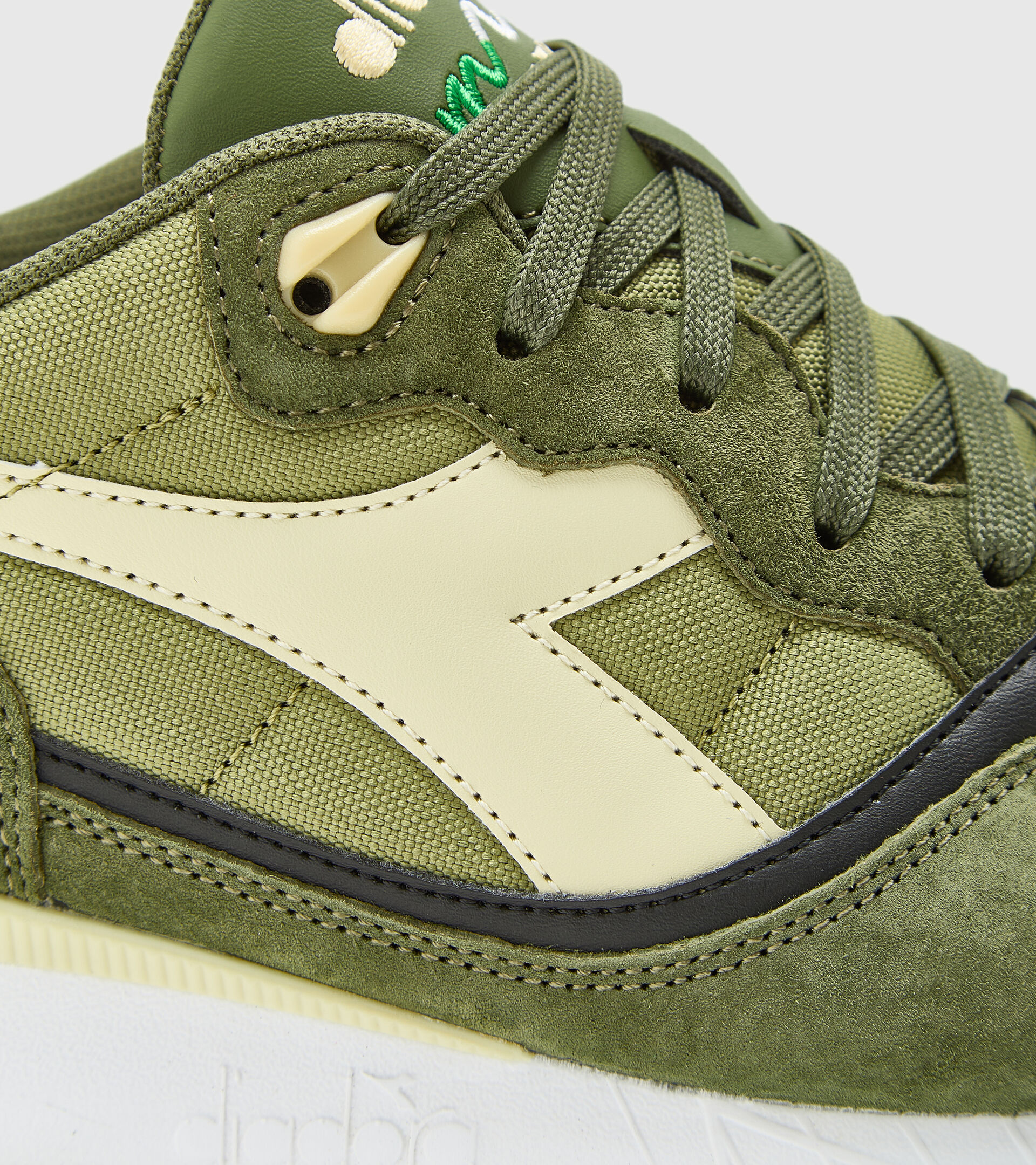 Sports shoes - Unisex V7000 CALLISTE GREEN/OLIVINE/MOTH - Diadora