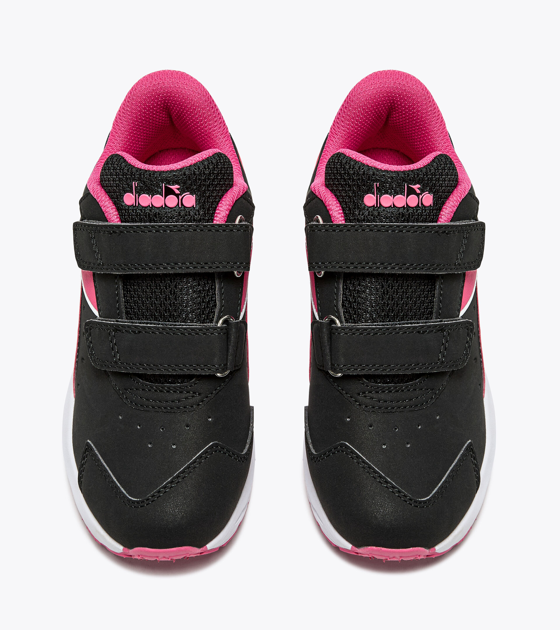 Zapatilla de running juvenil - Gender neutral FALCON 4 SL JR V BLACK/RASPBERRY SORBET - Diadora