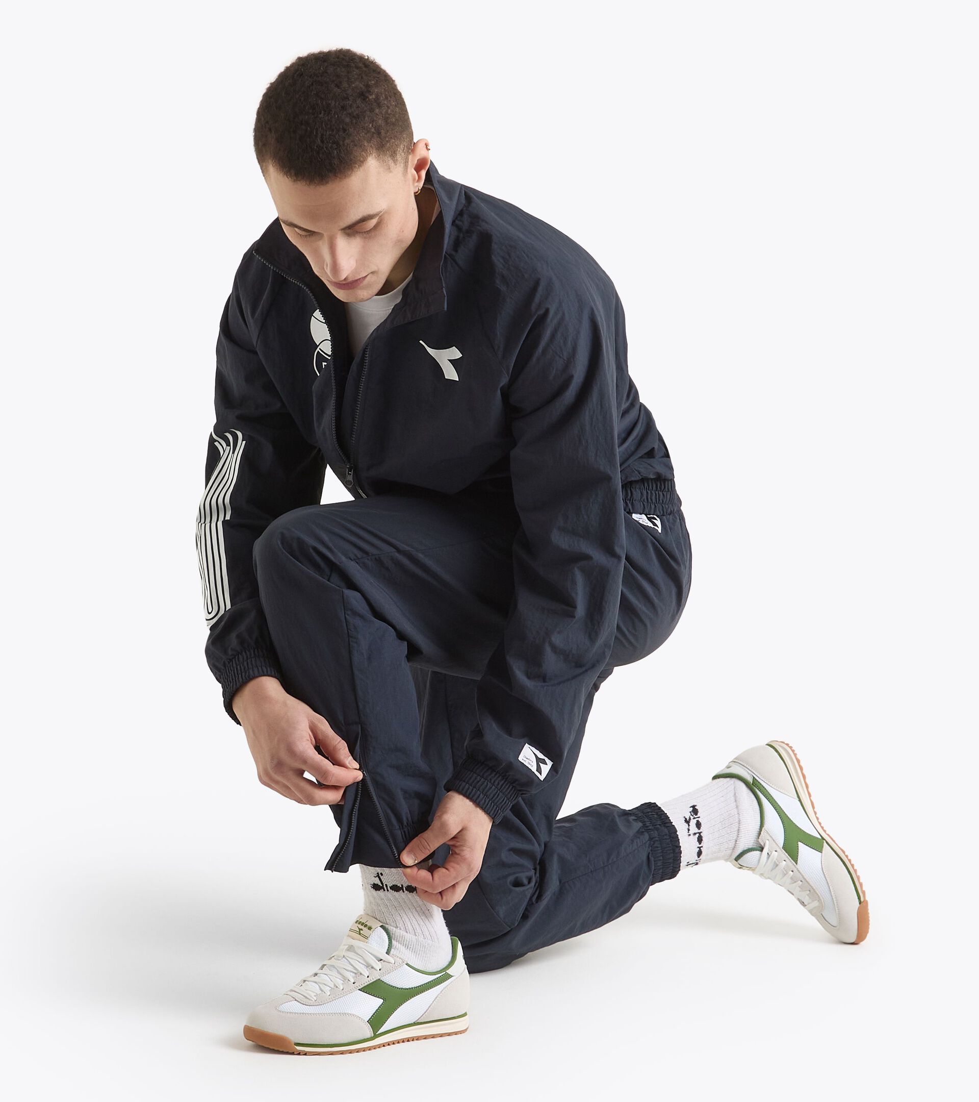 Track pants de poliamida - Cross category - Para todos los géneros TRACK PANT SPORTS AZUL NOCHE - Diadora