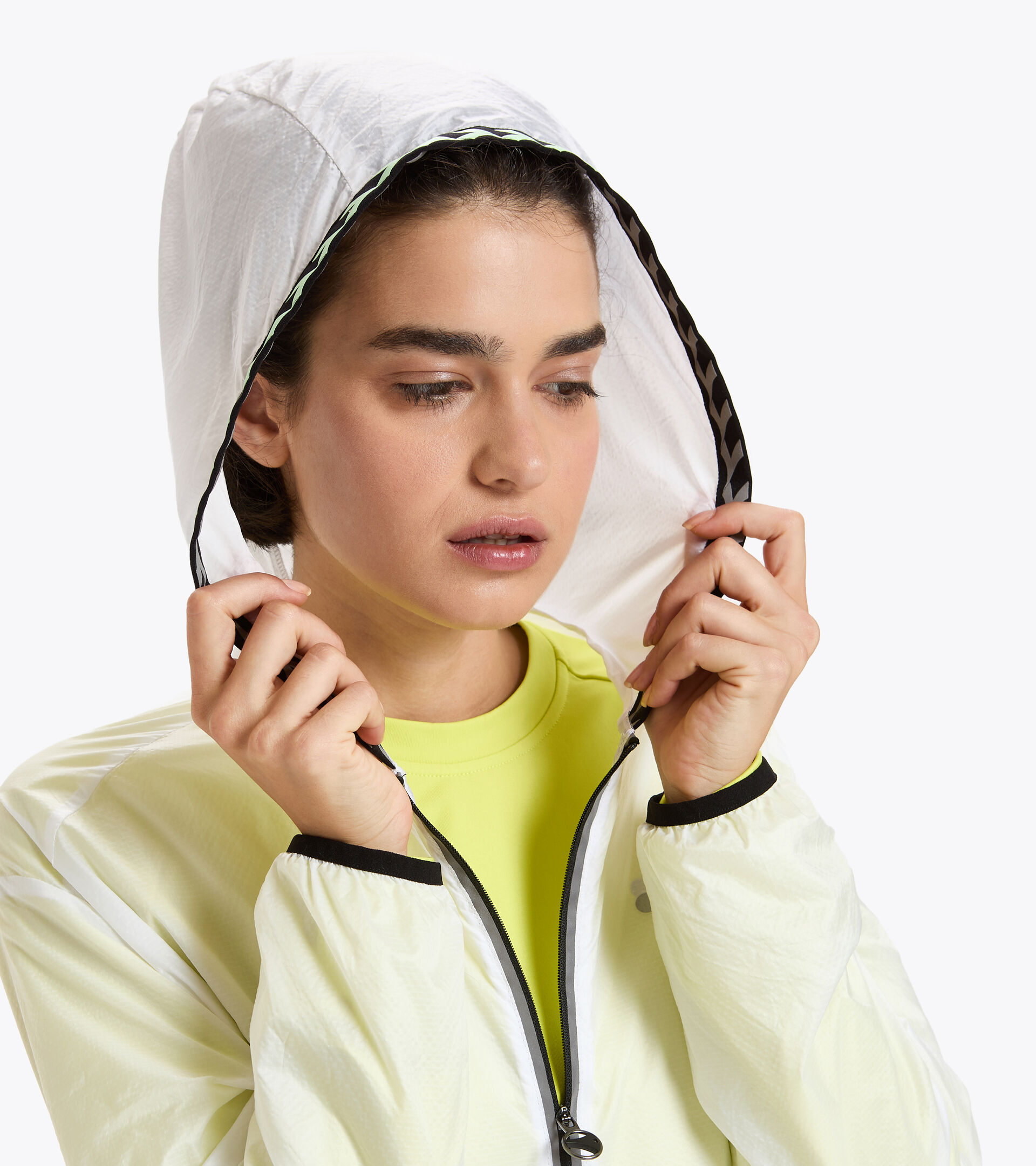 Running windbreaker - Women L. MULTILAYER JACKET BE ONE OPTICAL WHITE - Diadora