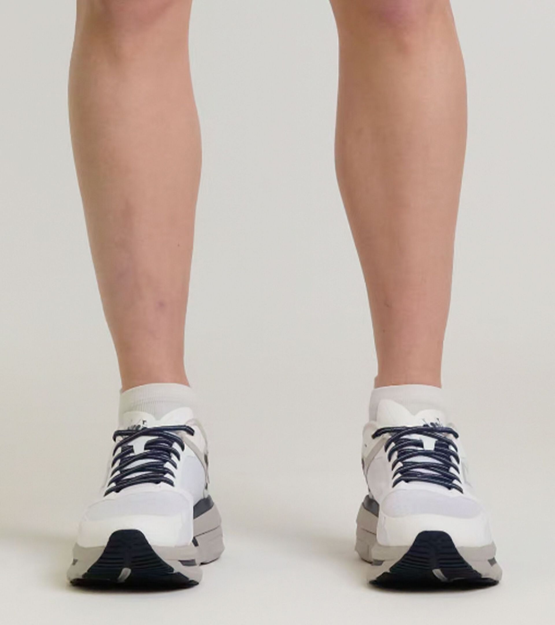 Running shoe - Comfort and stability - Men's CELLULA WHT/WHISPER WHT/CHATEAU GRY - Diadora