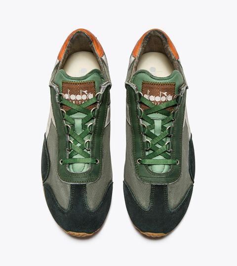 EQUIPE DIRTY SW EVO, SHALE GREEN Heritage leather sneaker - All-Gender
EQUIPE DIRTY SW EVO SHALE GREEN - Diadora