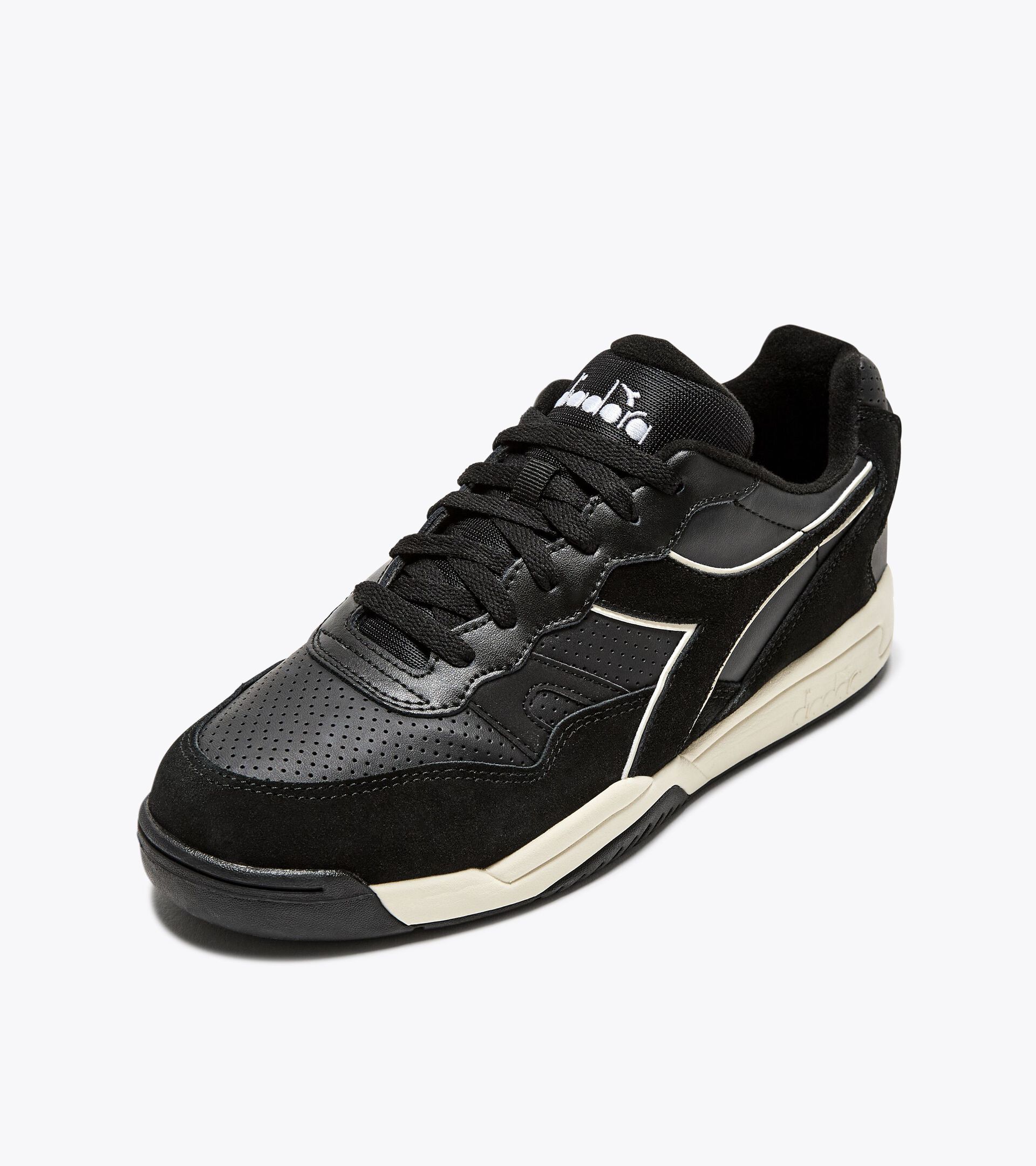 Sporty sneakers - All-Gender WINNER SL BLACK/BLACK - Diadora