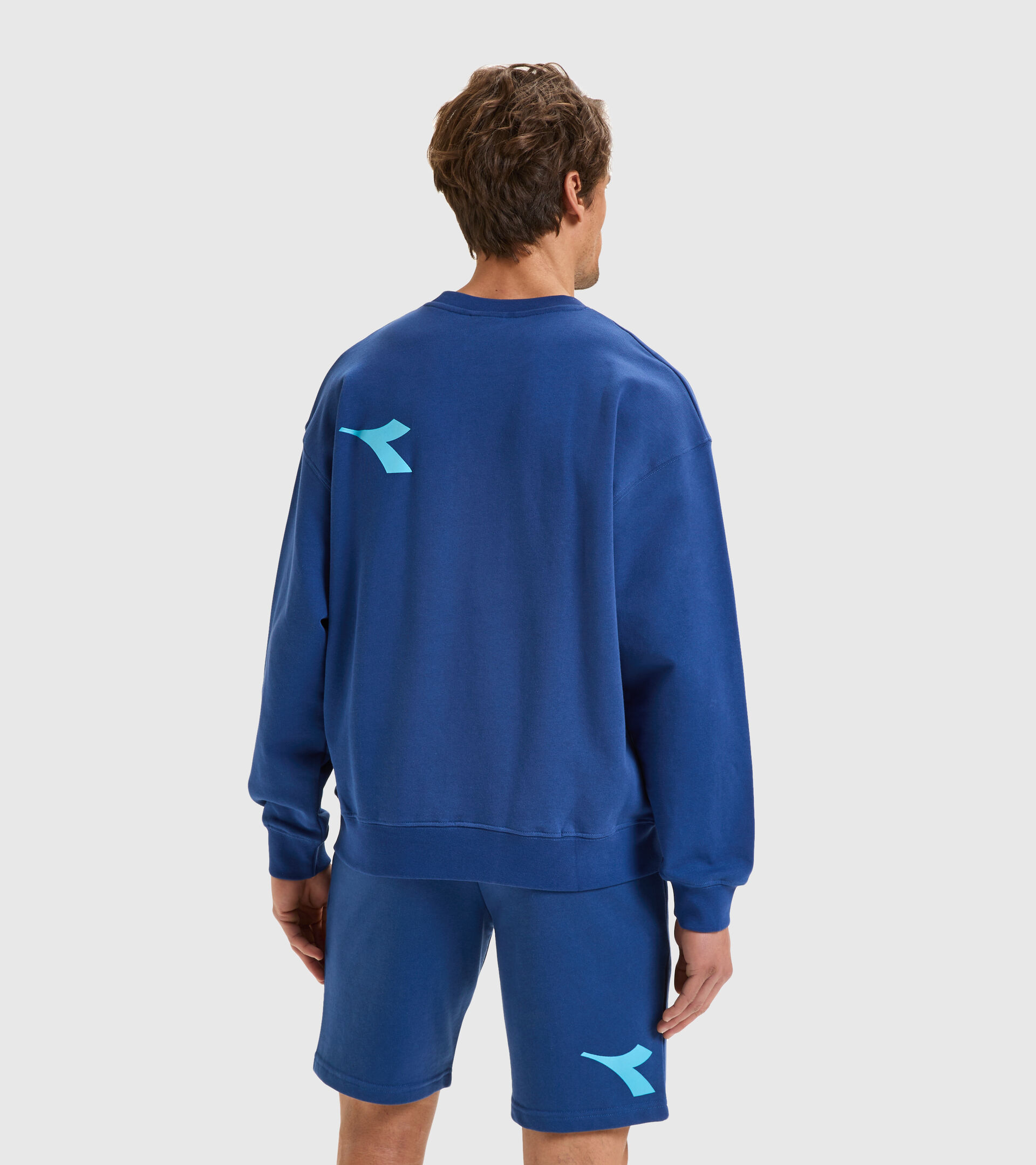 Sweat-shirt ras-de-cou en Coton - Unisexe SWEATSHIRT CREW MANIFESTO BLEU DOMAINE - Diadora