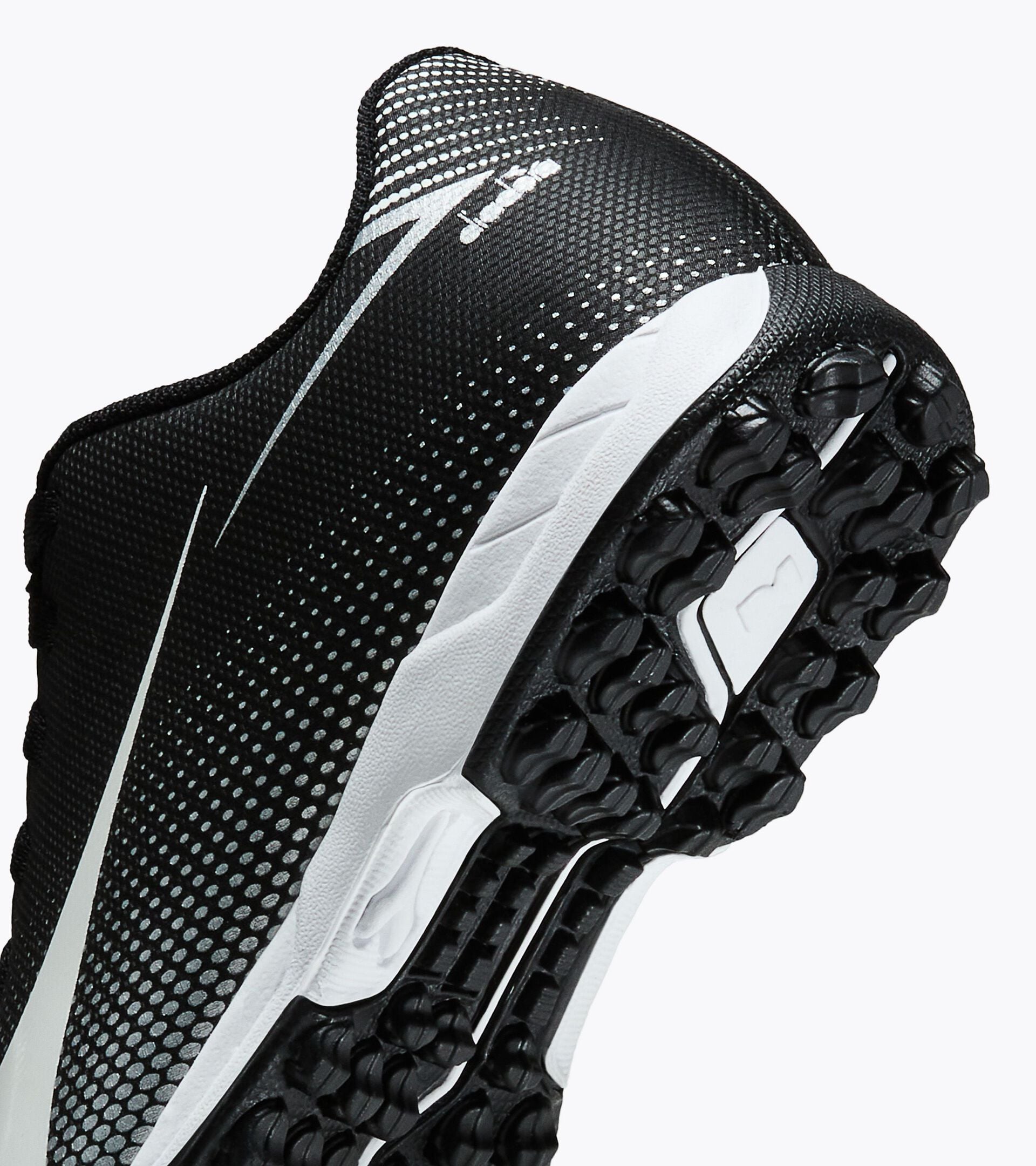 Futsal-Schuh f&uuml;r synthetische B&ouml;den - Jungen und M&auml;dchen PICHICHI 9 JR TF NERO/BIANCO/ARGENTO DD - Diadora