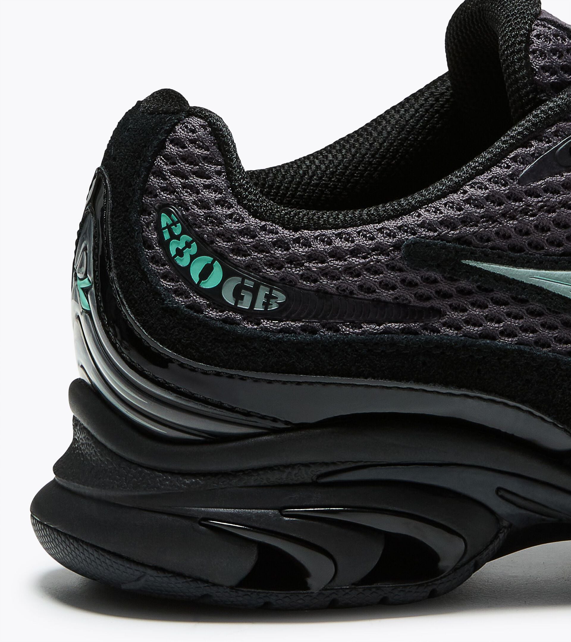 2000s-inspired Sportswear Sneakers - All-gender MYTHOS PROPULSION 280 SHADE BLACK - Diadora