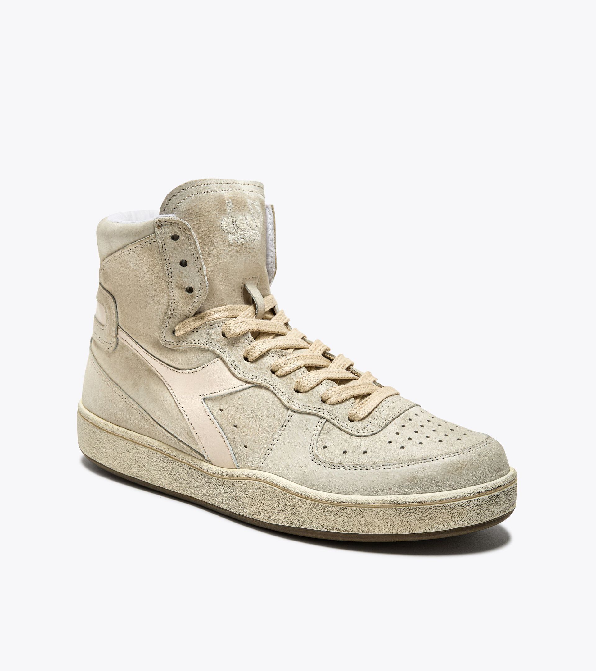 Footwear Heritage UNISEX MI BASKET SUEDE USED BEIGE FOG Diadora