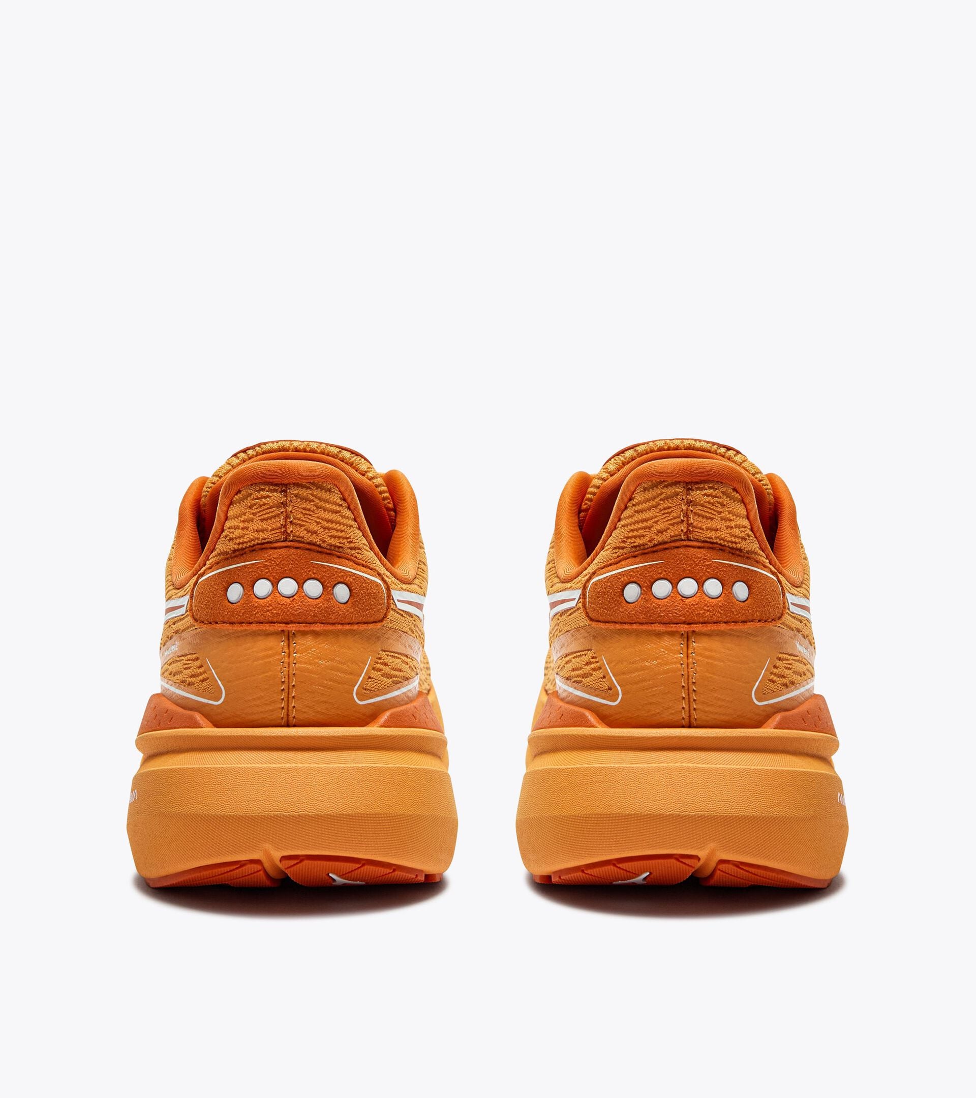 Running shoe - Comfort and stability - Women&rsquo;s NUCLEO 2 W BLAZING ORANGE/EXUBERANCE - Diadora