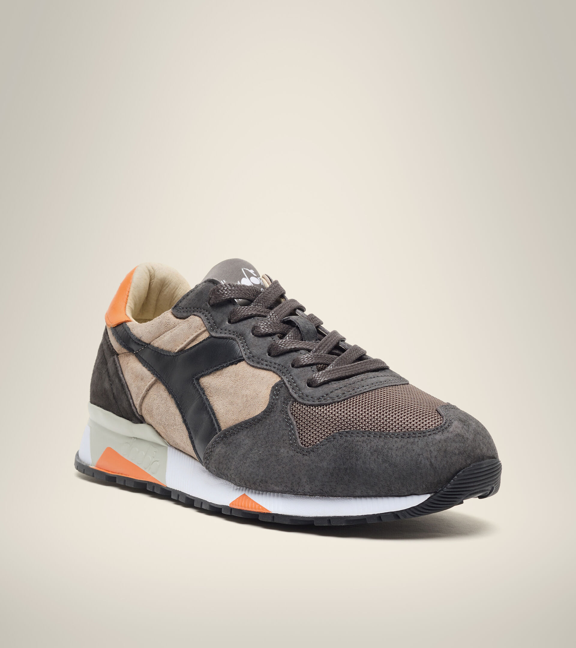 Chaussures Heritage Made in Italy - Homme TRIDENT 90 SUEDE SW ARGENT VISON - Diadora