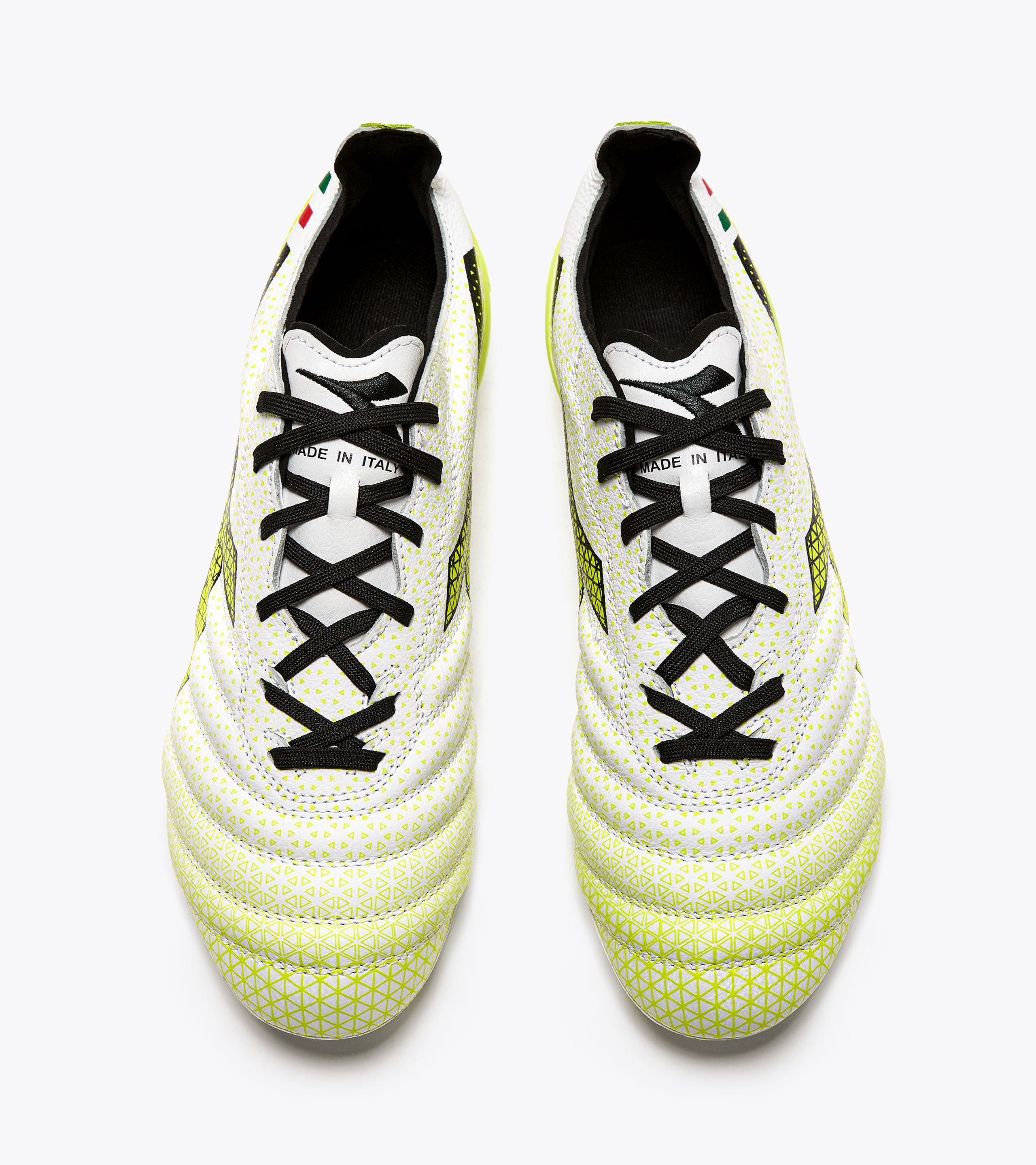 Chaussure de foot best sale diadora
