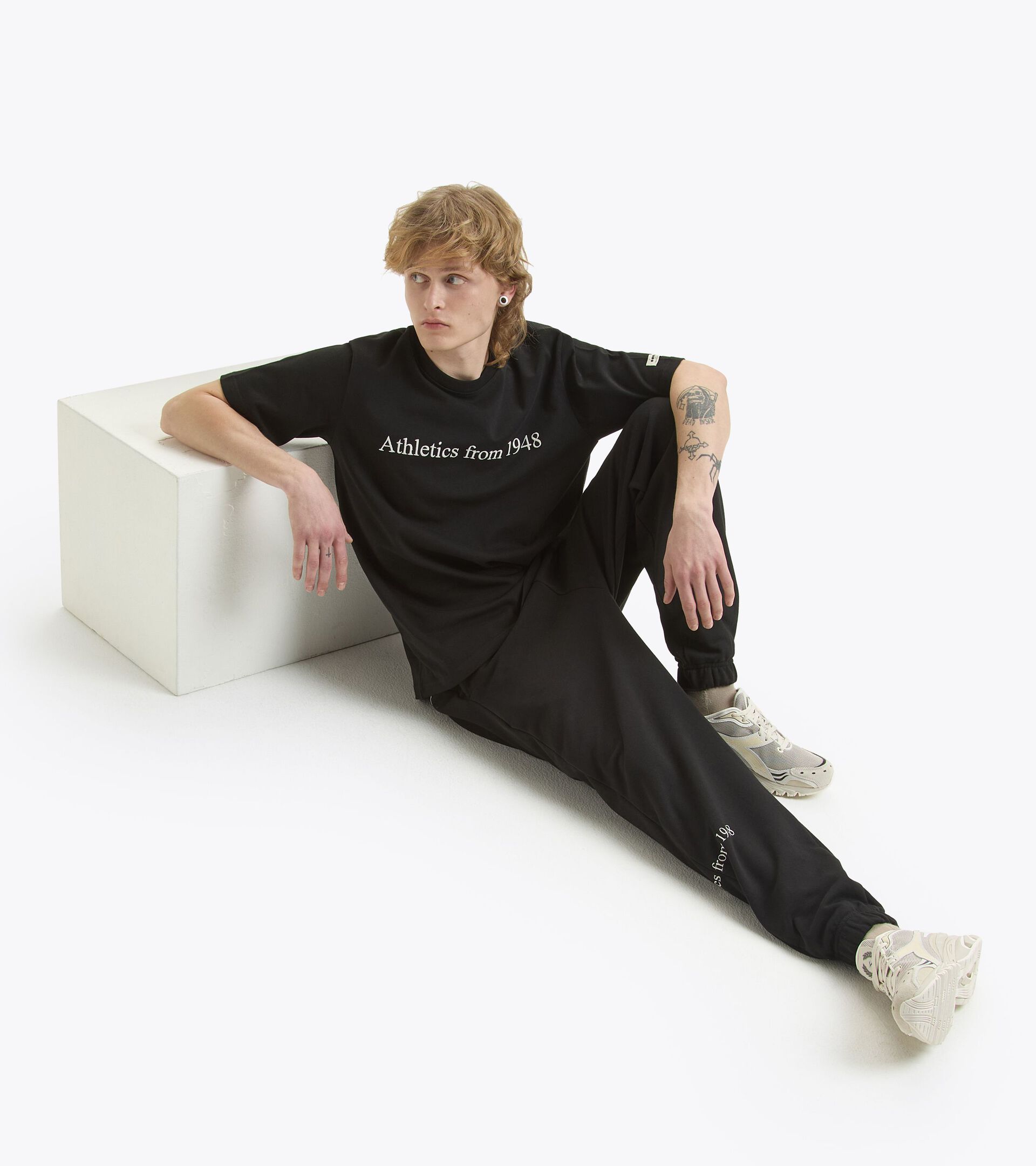 50% recycled cotton t-shirt - Made in Italy - Gender Neutral  T-SHIRT SS LEGACY BLACK - Diadora