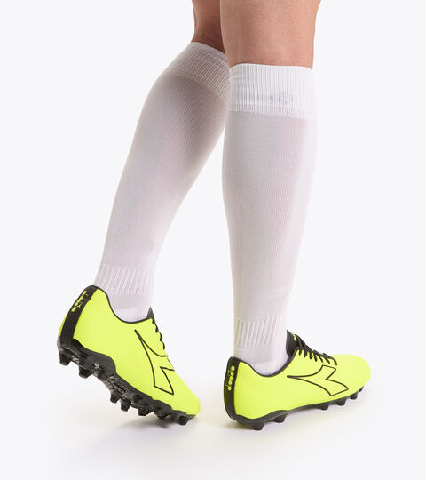 PICHICHI 4 MG14, FL YELLOW DD/BLACK Firm ground football boots PICHICHI 4 MG14 FL YELLOW DD/BLACK - Diadora