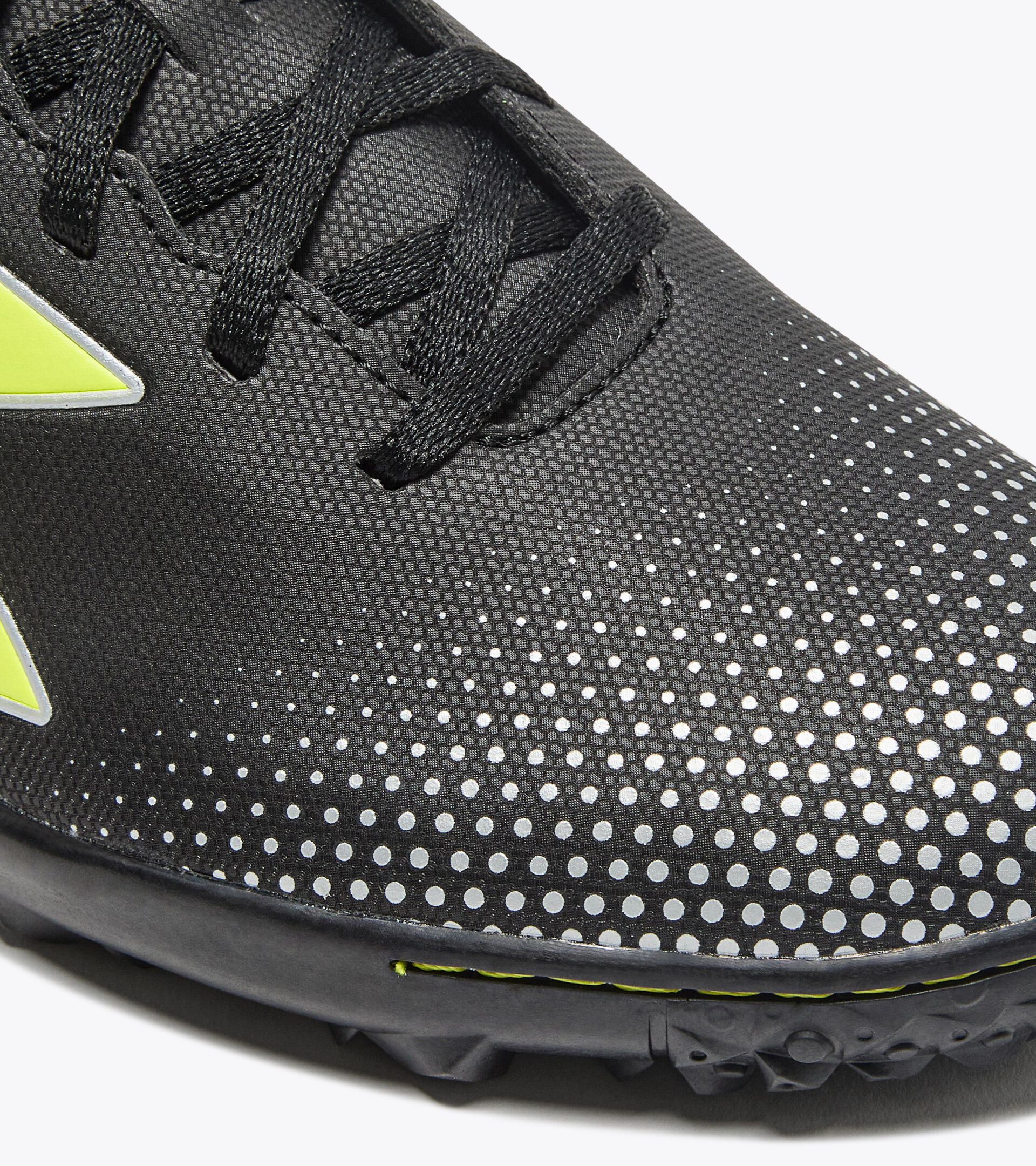 Calcio boots for synthetic ground - Men's PICHICHI 7 TFR BLACK/YELLOW FL DD/SILVER - Diadora