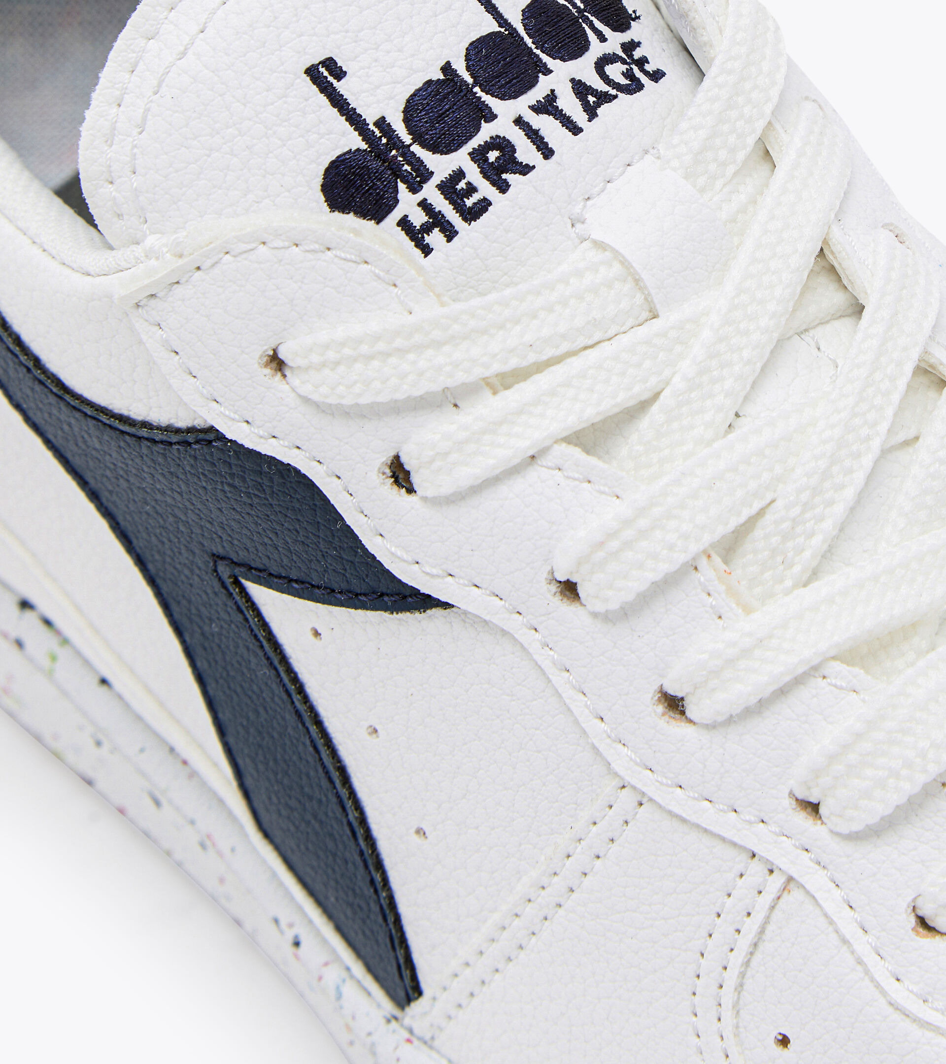 Heritage shoes - Women MI BASKET LOW 2030 WHITE/BLUE CORSAIR - Diadora