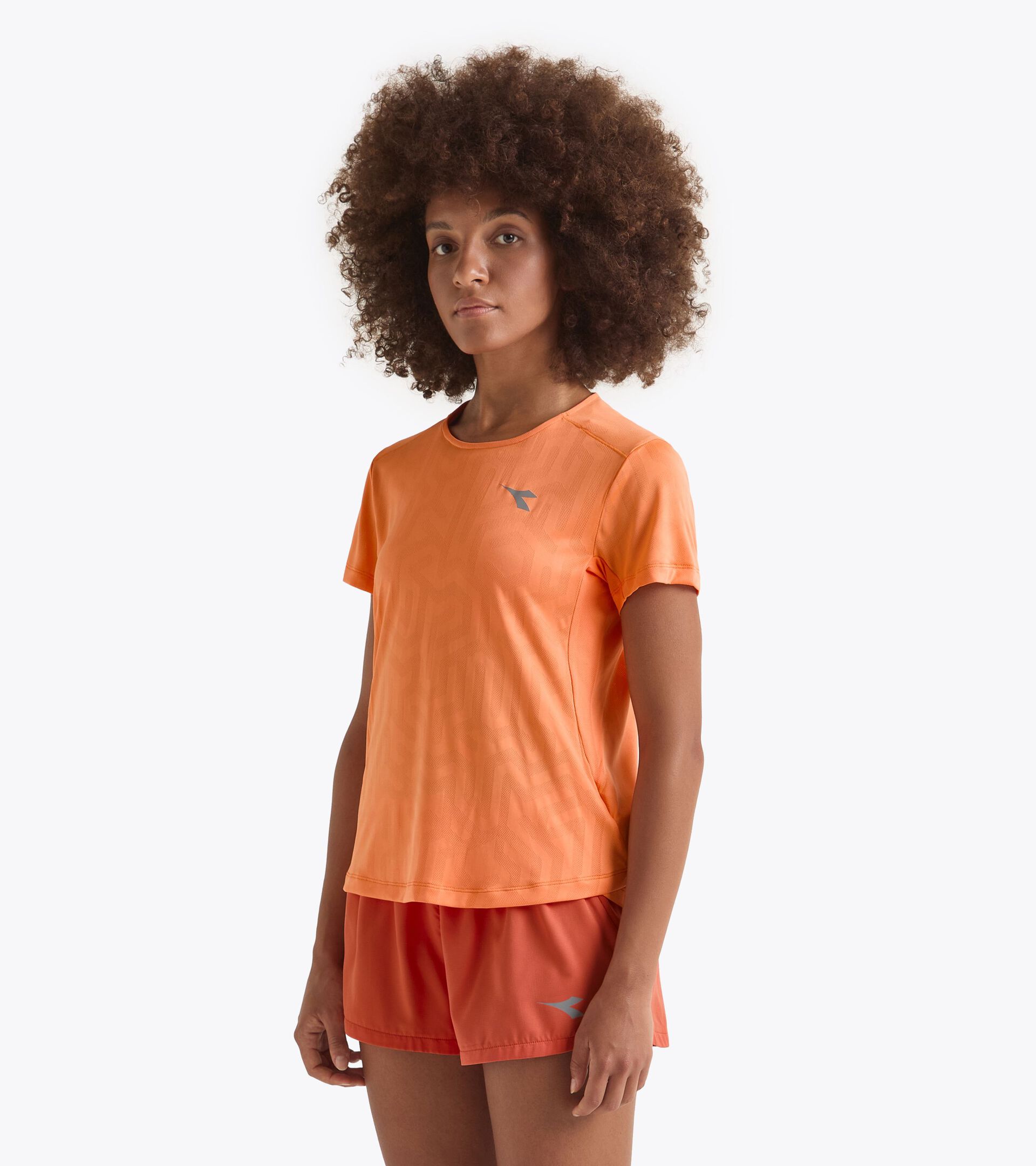 Running t-shirt - Coolcore light fabric - Women’s L. SUPER LIGHT SS T-SHIRT ORANGE NECTARINE - Diadora