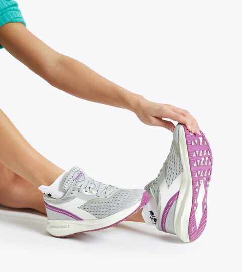 MYTHOS MDS 2 W, ARGENTO DD/BIANCO Chaussures de running - Femme MYTHOS MDS 2 W ARGENTO DD/BIANCO - Diadora