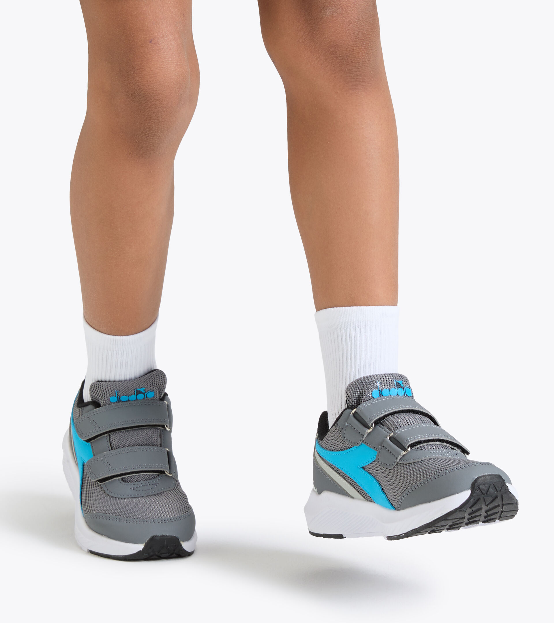 Running shoe - Kids FALCON JR V STEEL GRAY/BLUE SAPPHIRE - Diadora