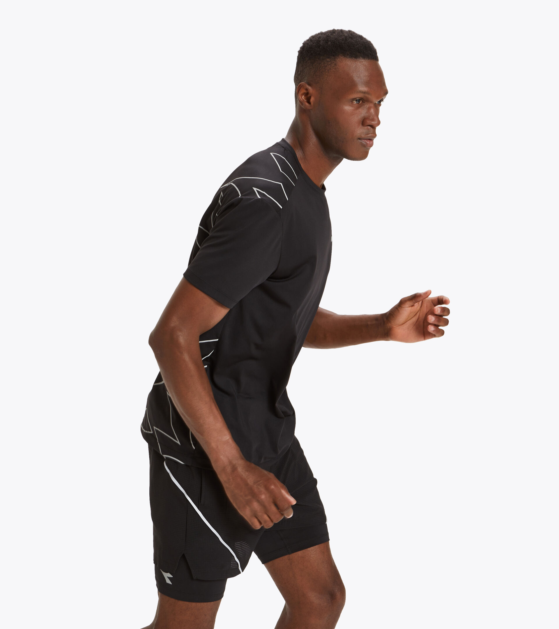 Running T-shirt - Men SS T-SHIRT BE ONE TECH BLACK - Diadora