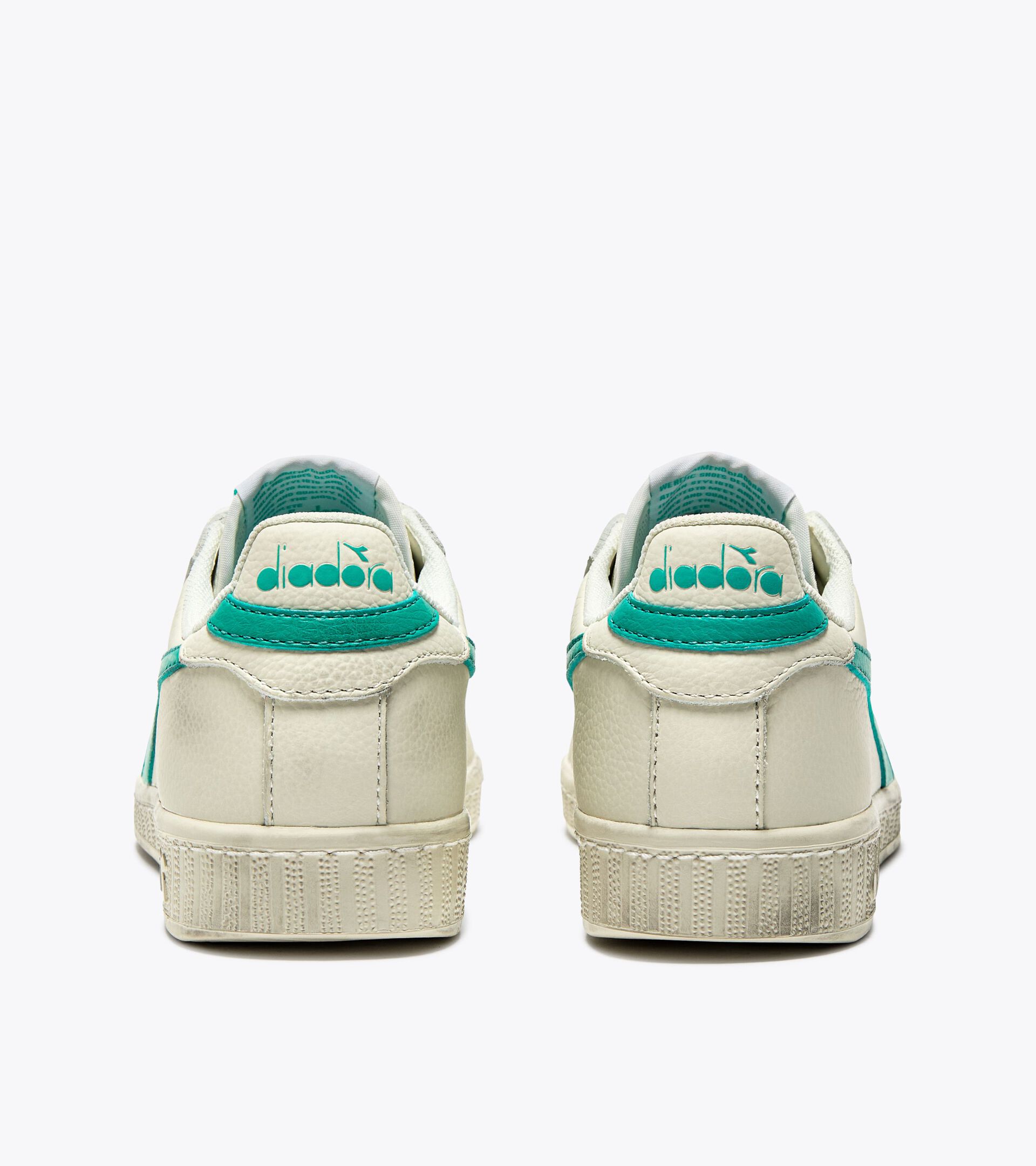 Sporty sneakers - All-Gender GAME L LOW WAXED SPECTRA GREEN - Diadora