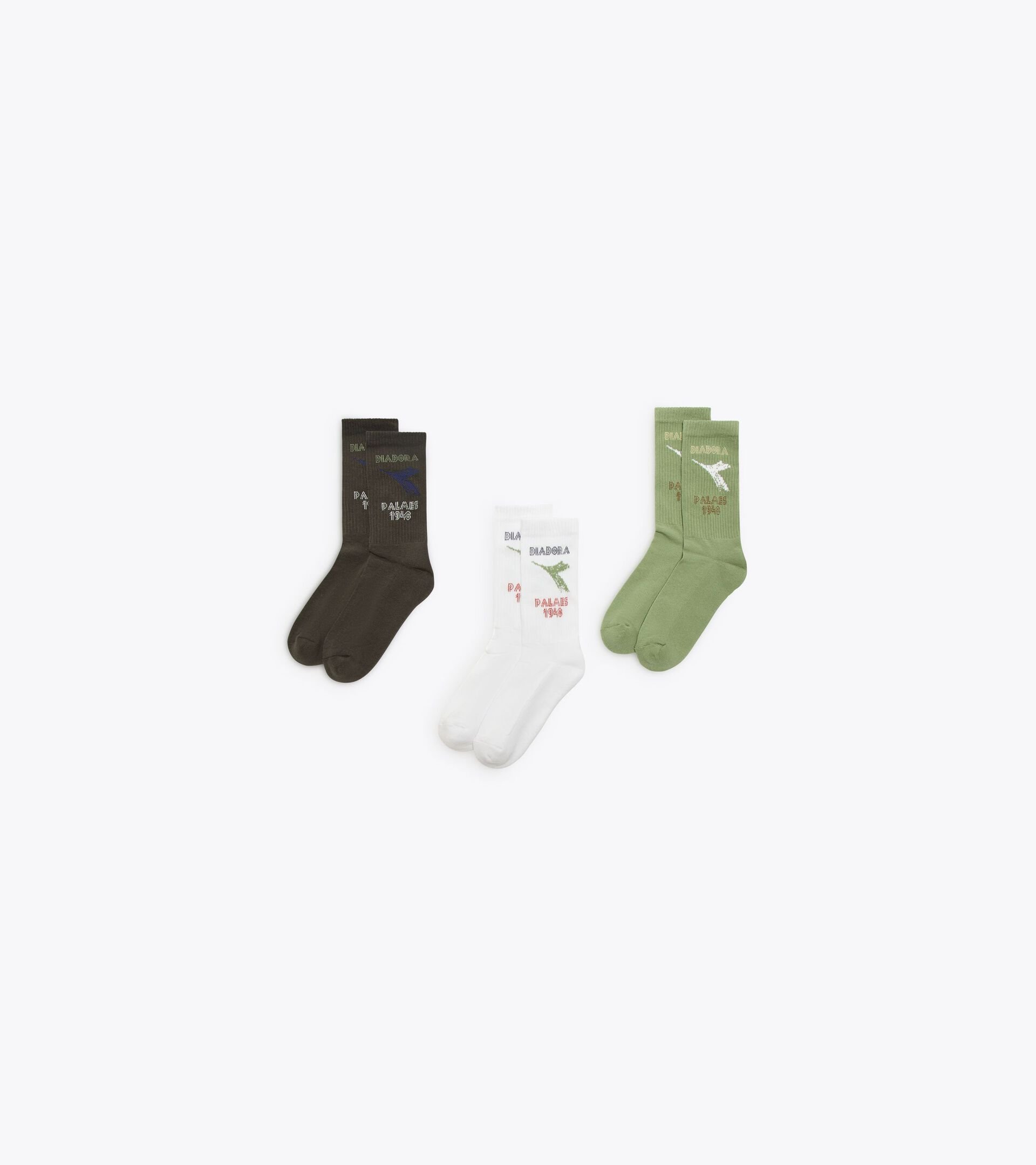 Set of socks - Made in Italy - All-gender
SOCKS 3PACK LEGACY BLK OYSTER /OPT. WHT/ENG IVY - Diadora