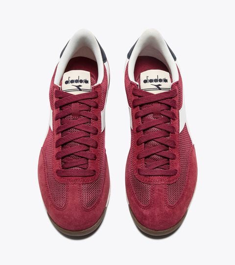 CROSS, RHUBARB /BLUE NIGHTS Low-profile suede sneaker - All-gender CROSS RHUBARB /BLUE NIGHTS - Diadora