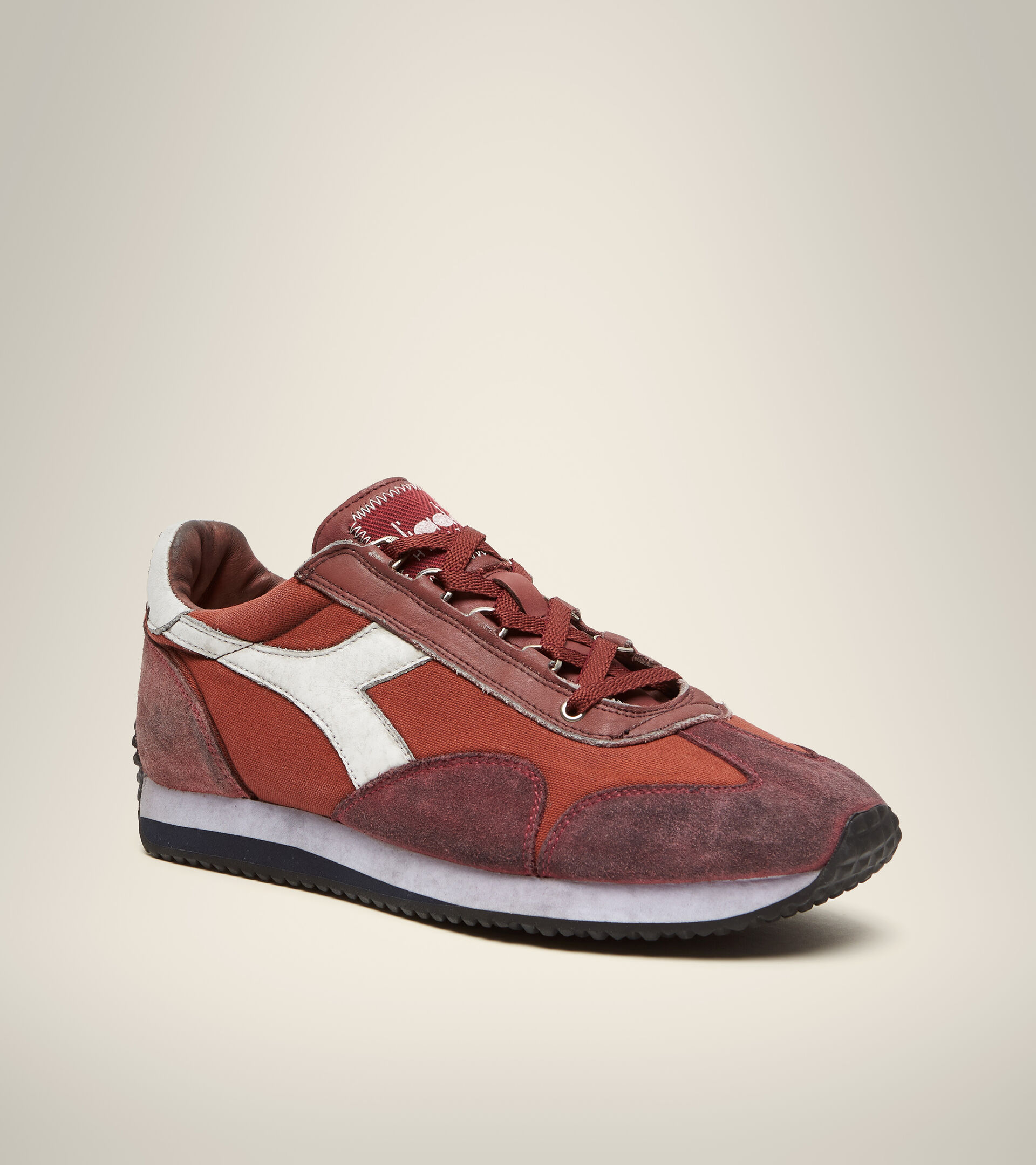 Footwear Heritage UNISEX EQUIPE H DIRTY STONE WASH EVO BURN RED Diadora