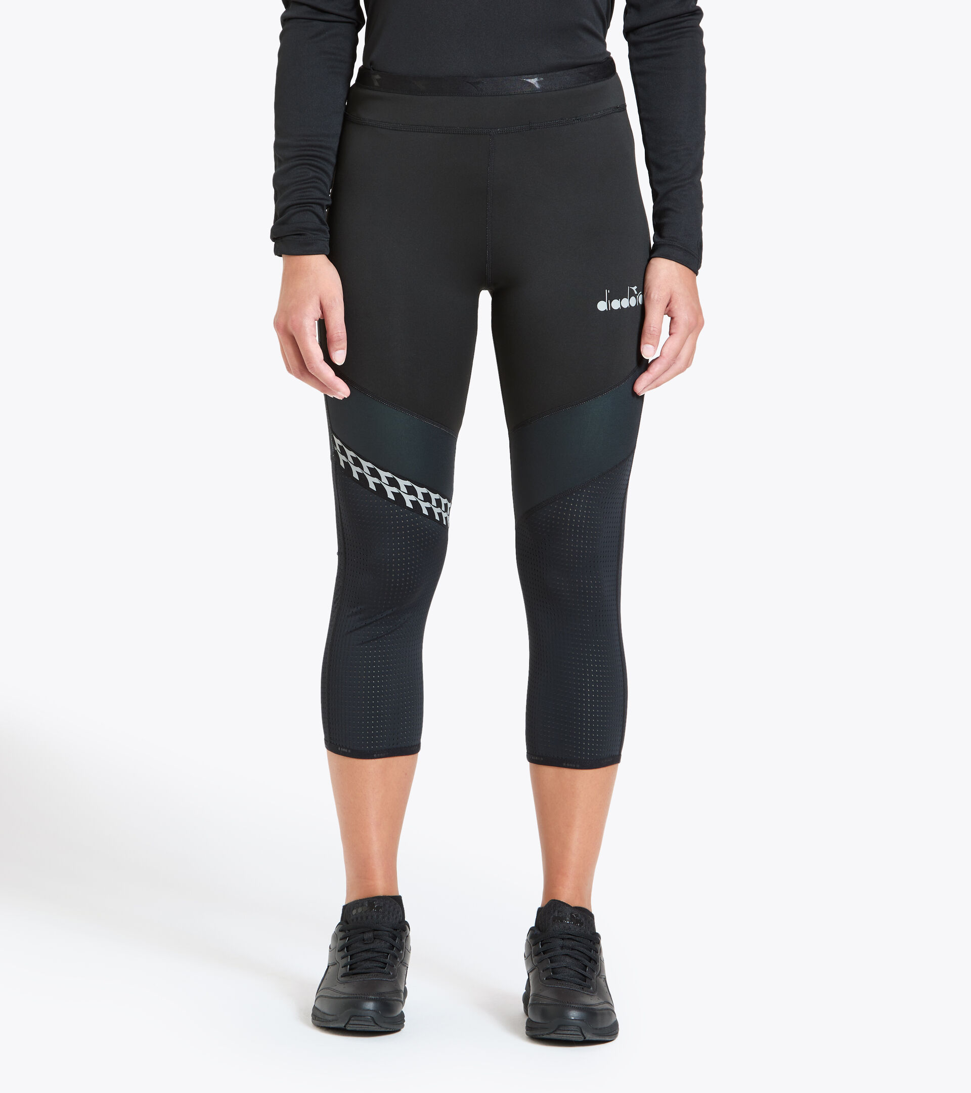 Leggings de running - Femme L. 6/8 REVERSIBLE TIGHTS BE ONE GRIS ALLIAGE - Diadora