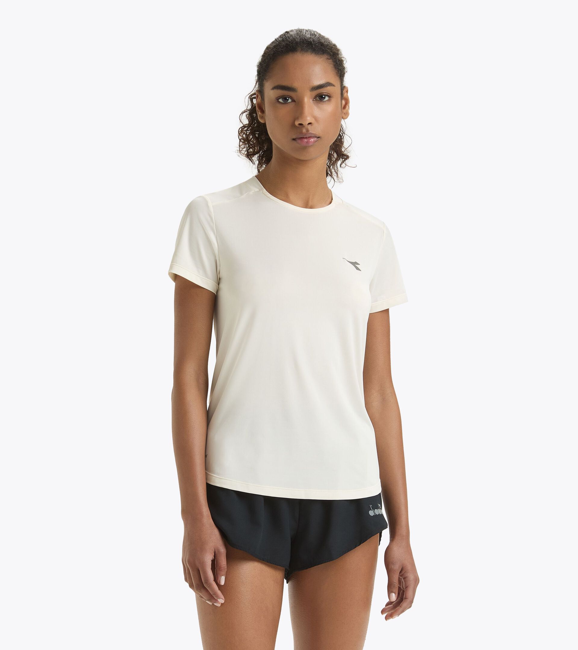 Camiseta de running - Tejido ligero - Mujer
 L. SUPER LIGHT SS T-SHIRT BLANCO MURMURAR - Diadora
