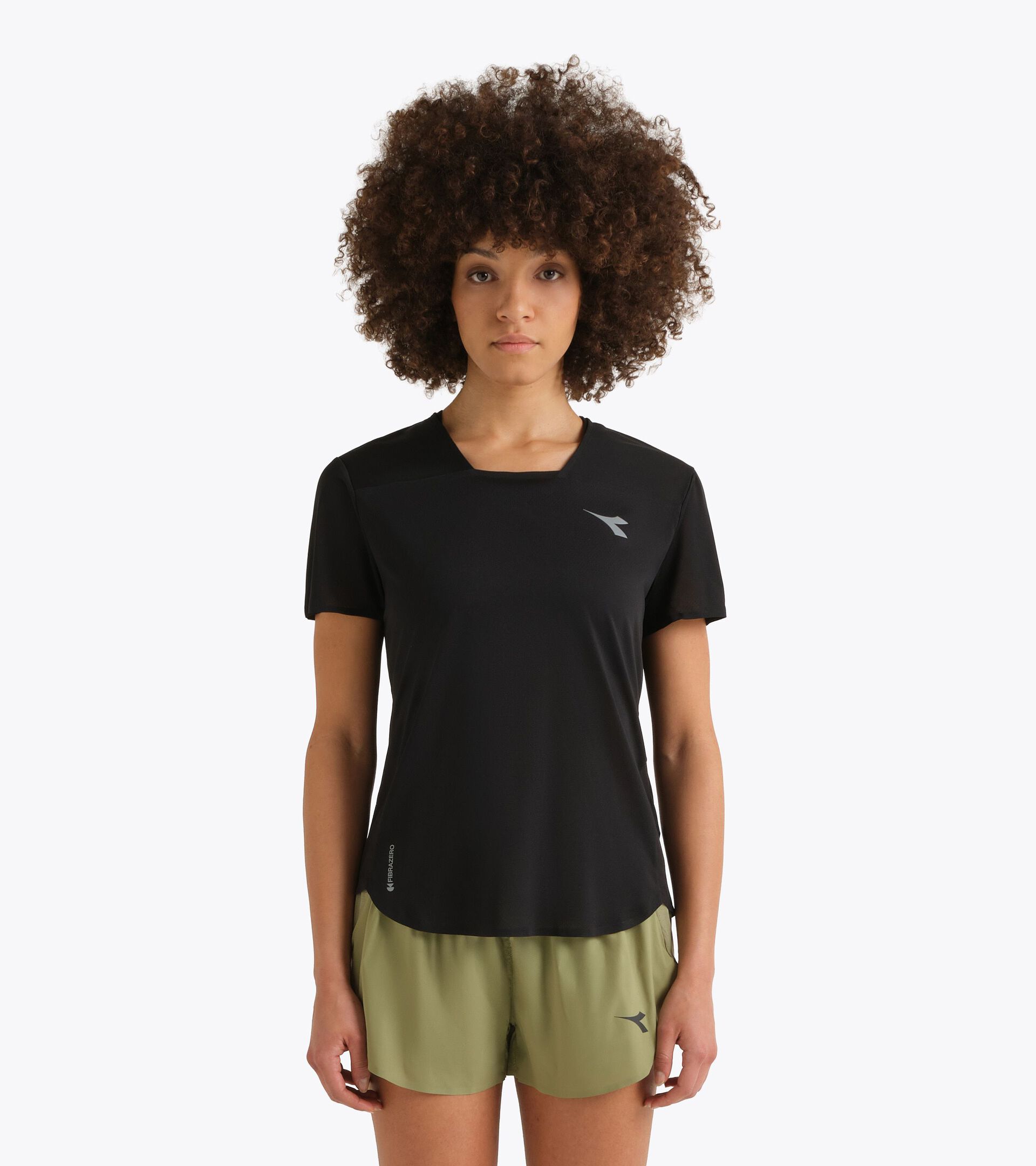Camiseta FIBRAZERO superligera  - Running - Mujer
 L. SS T-SHIRT SUPER LIGHT FIBRAZERO NEGRO - Diadora