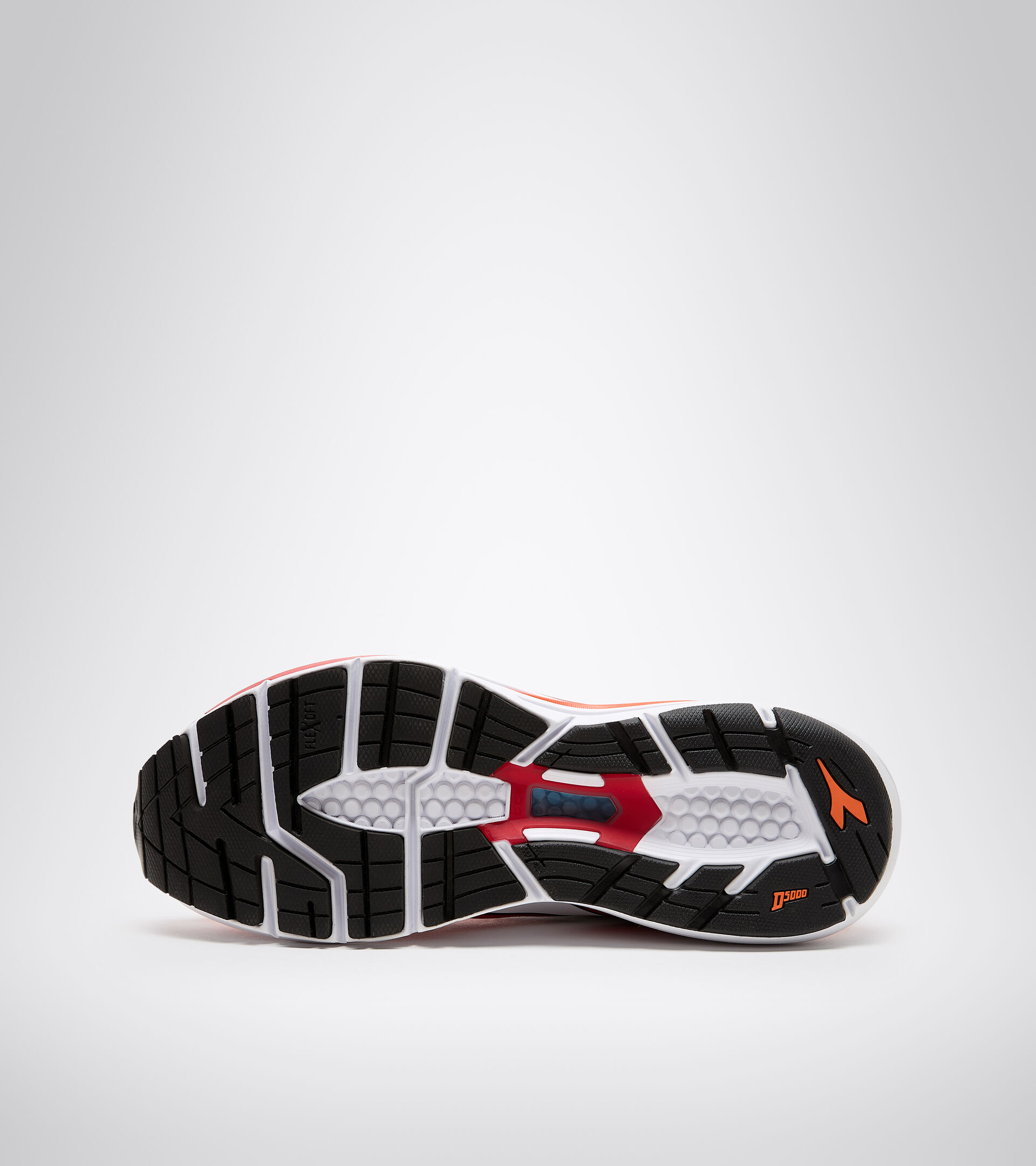 Running shoes - Men MYTHOS BLUSHIELD 7 VORTICE FIERY RED/WHITE/BLACK - Diadora