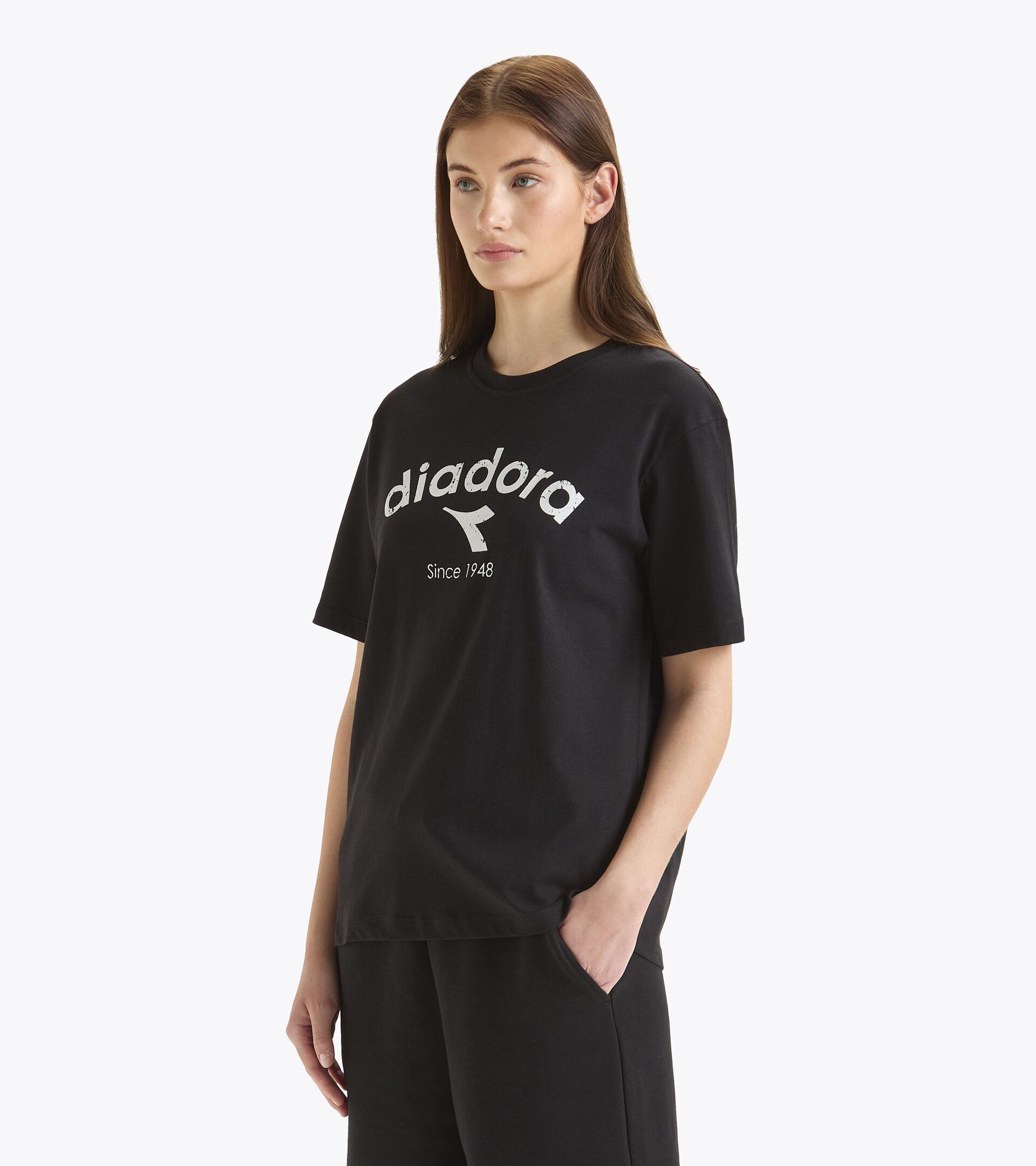 Camiseta - Gender neutral T-SHIRT SS ATHL. LOGO NEGRO - Diadora