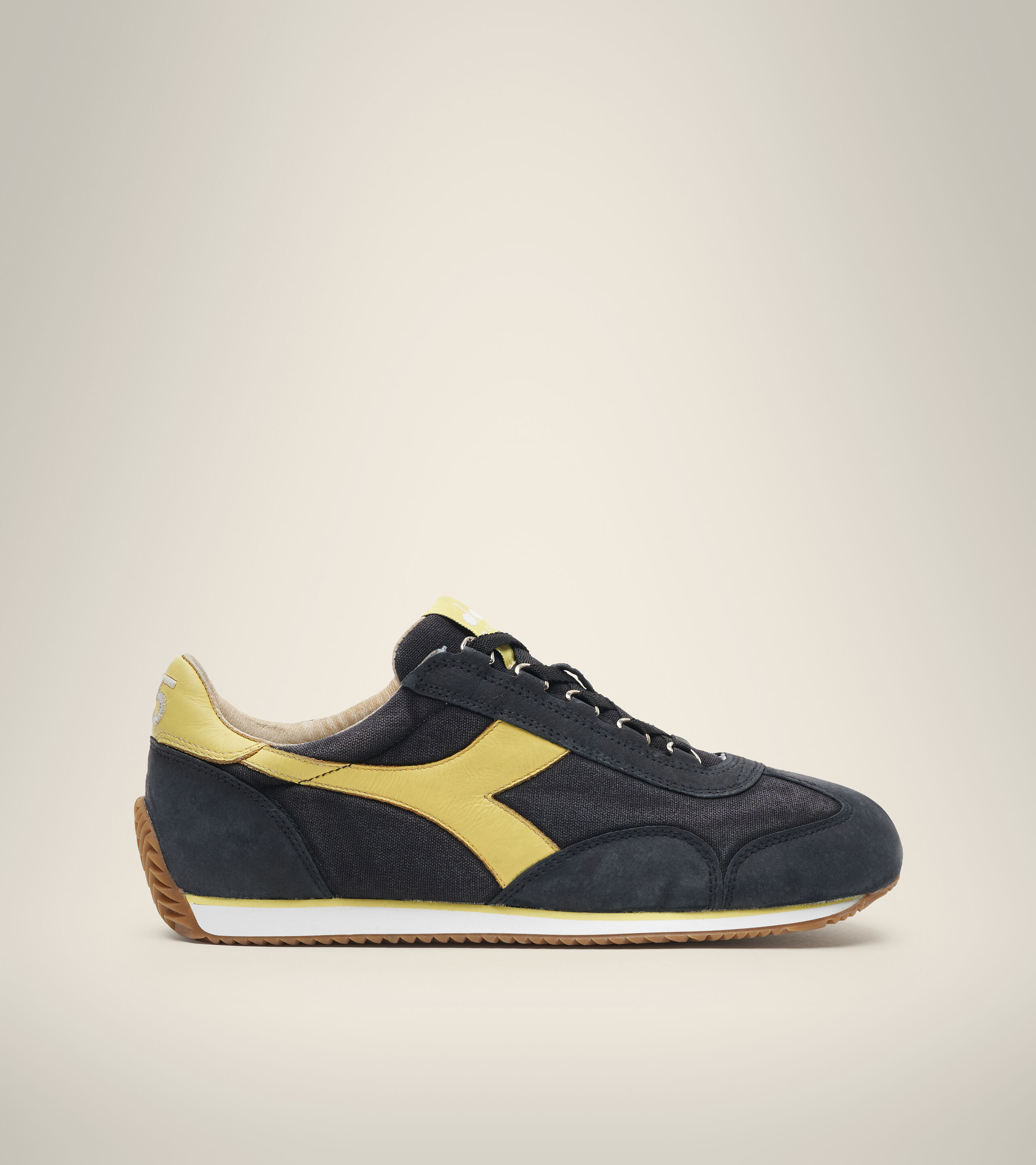 diadora green trainers
