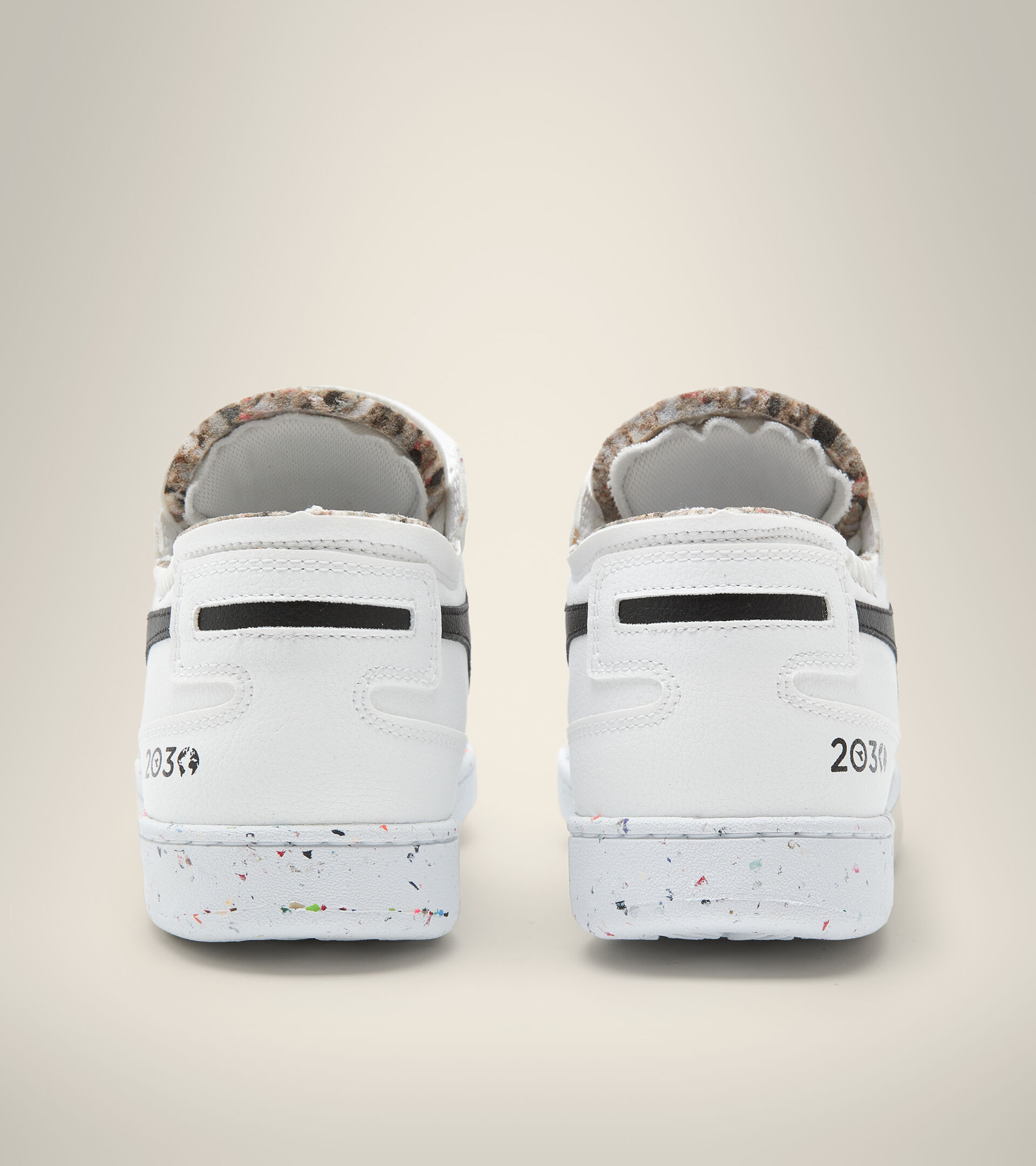 Heritage shoe - Unisex MI BASKET ROW CUT 2030 WHITE/BLACK - Diadora
