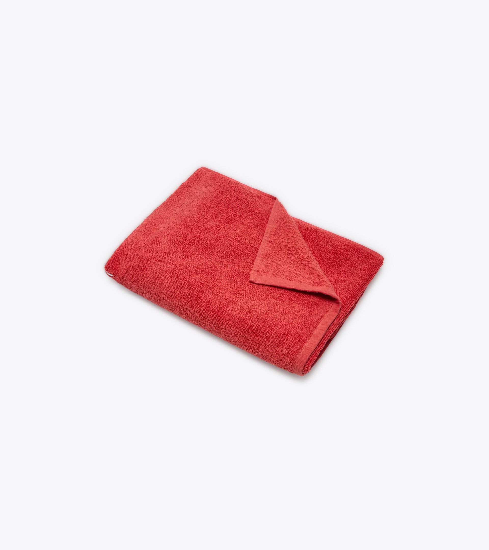 Serviette de toilette en éponge de coton TOWEL GYM ROUGE CAYENNE - Diadora