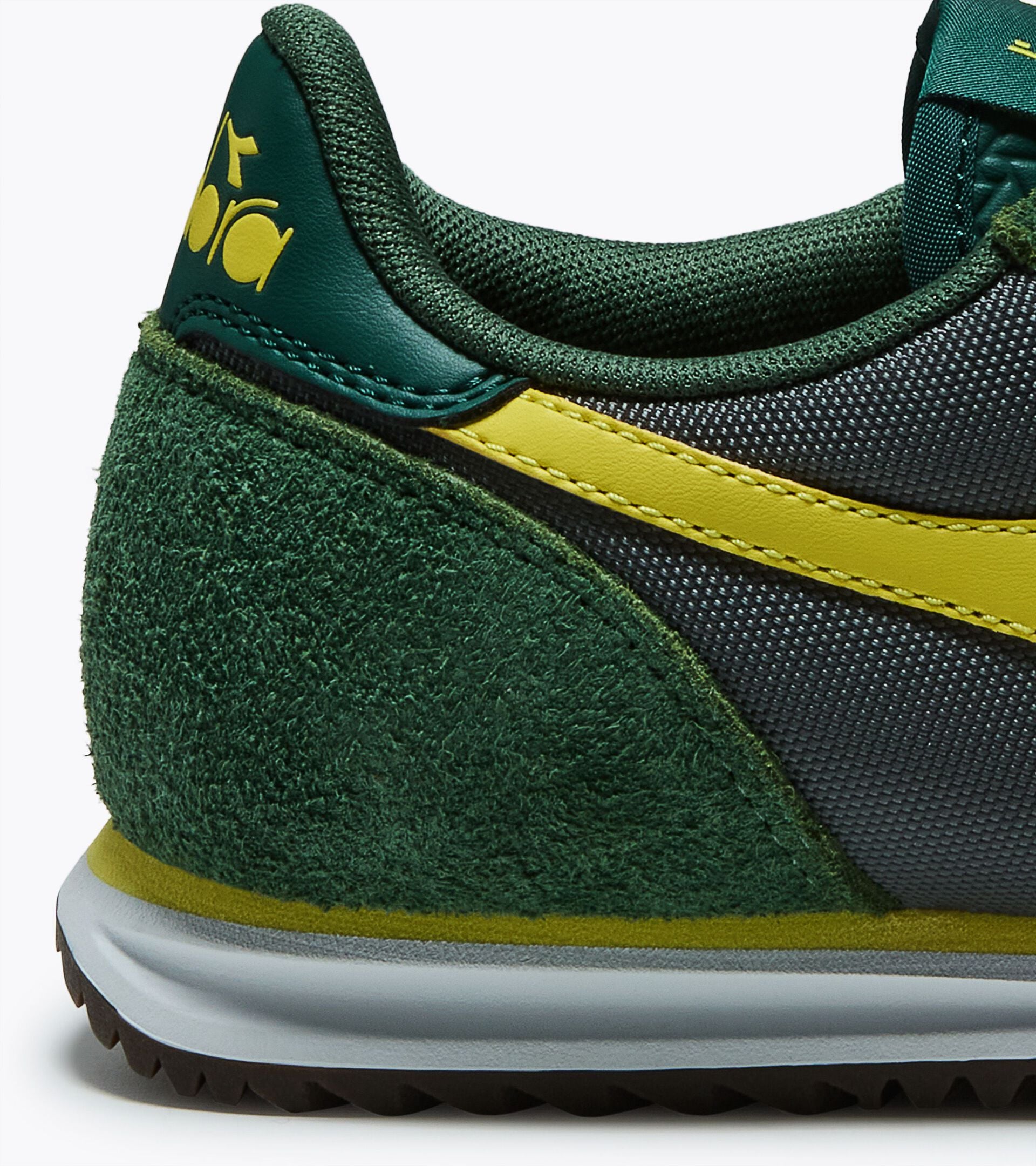 Sneakers - For every gender CROSS RAINY POSY GREEN - Diadora
