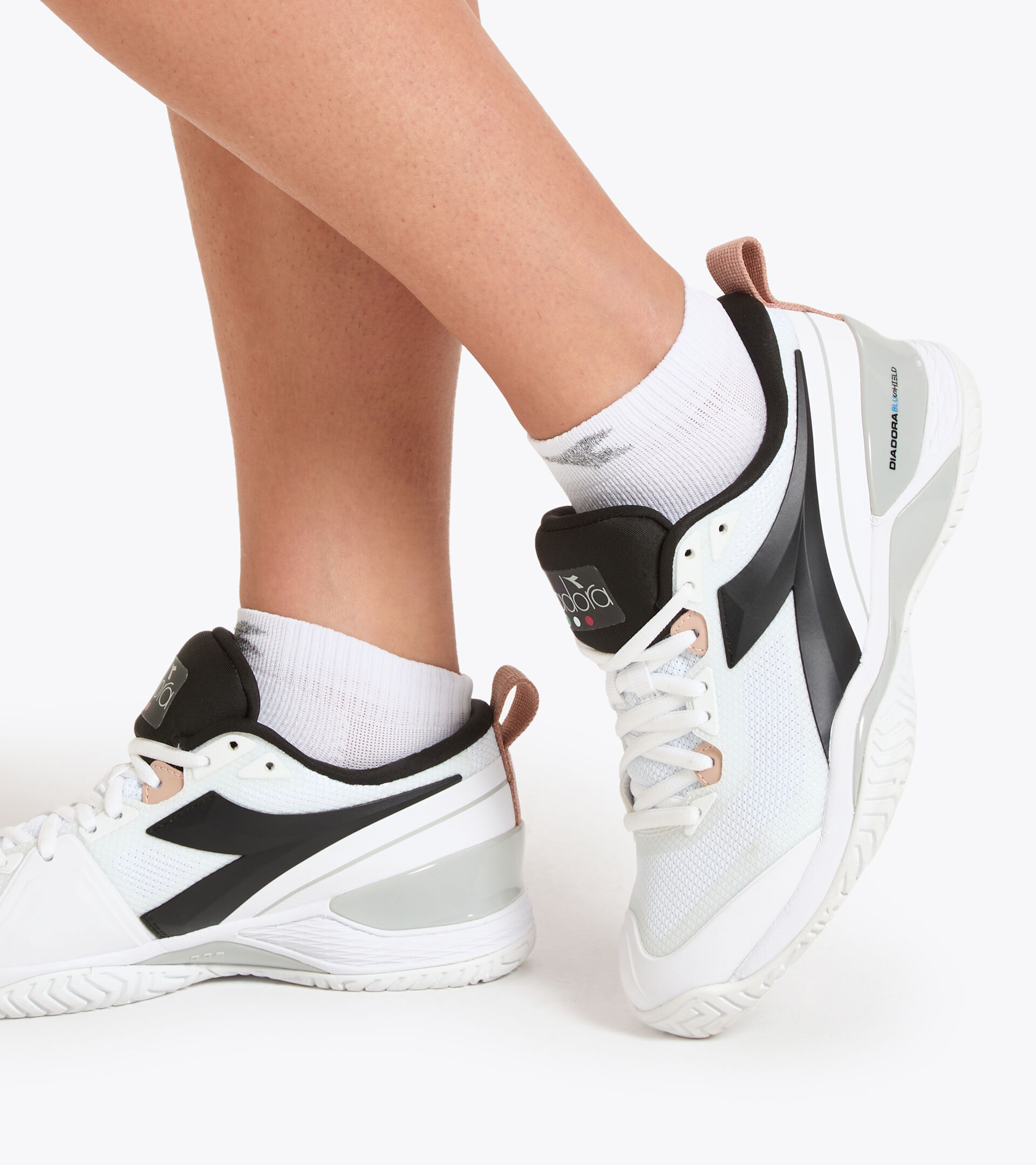 Socks- Women L. SOCKS COURT OPTICAL WHITE - Diadora