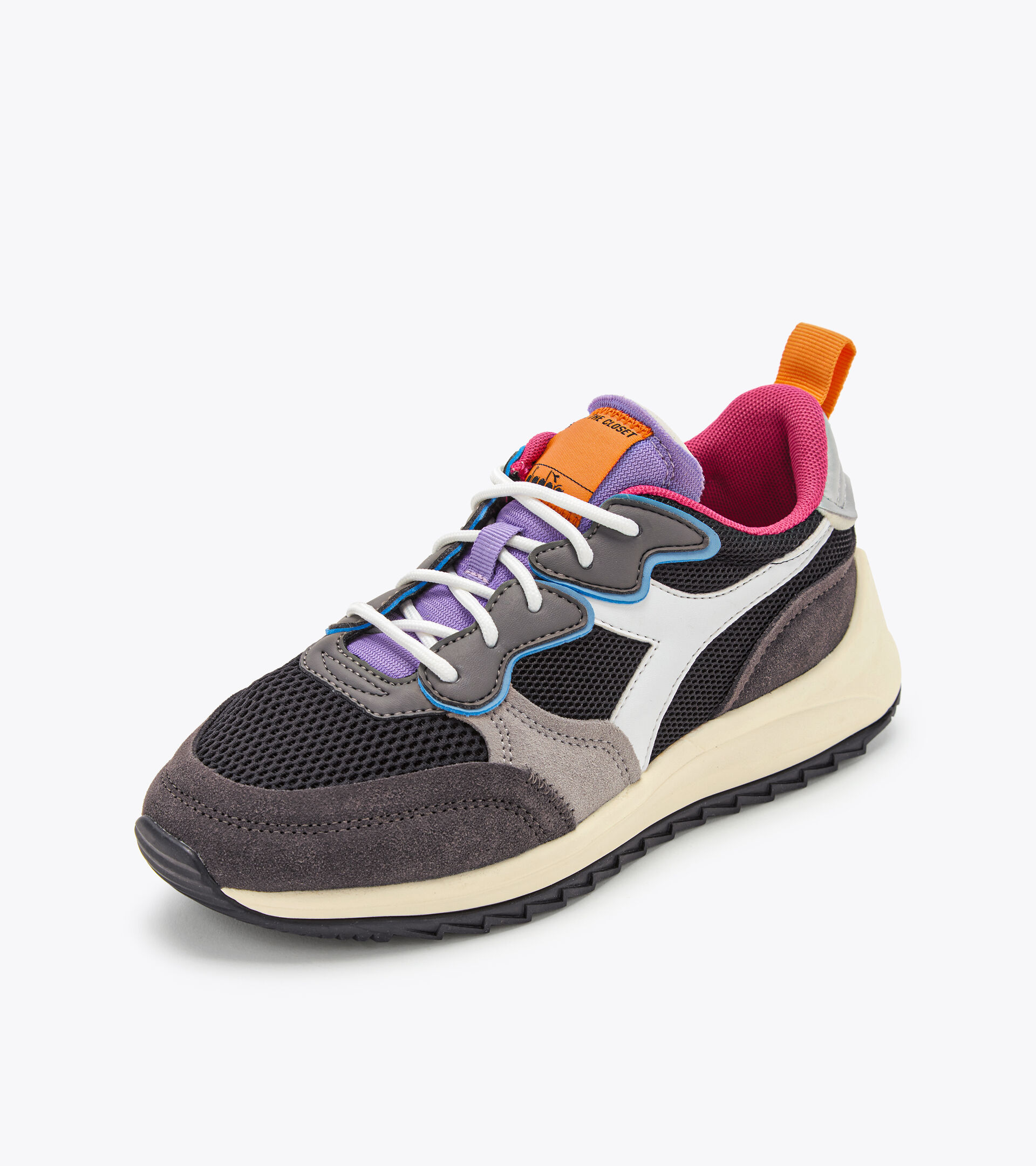 Sports shoes - Women
JOLLY SUEDE MESH BLACK/DARK GULL GREY - Diadora