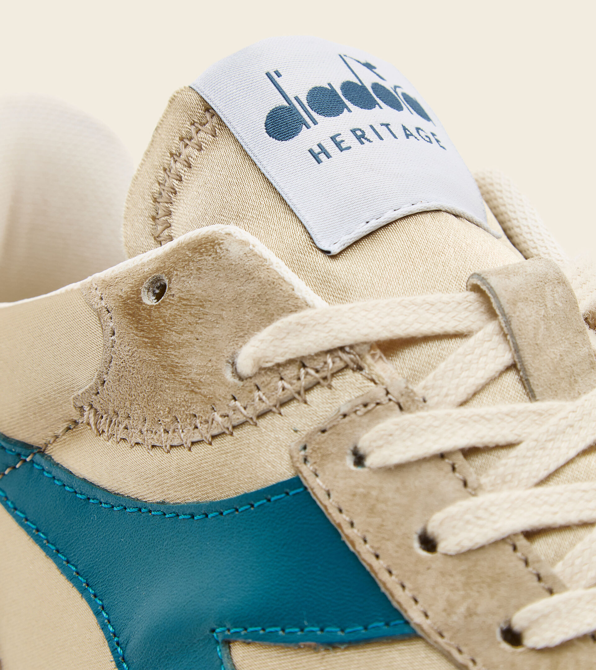 Heritage Shoe - Women VENUS SATIN BEIGE MOJAVE DESERT - Diadora