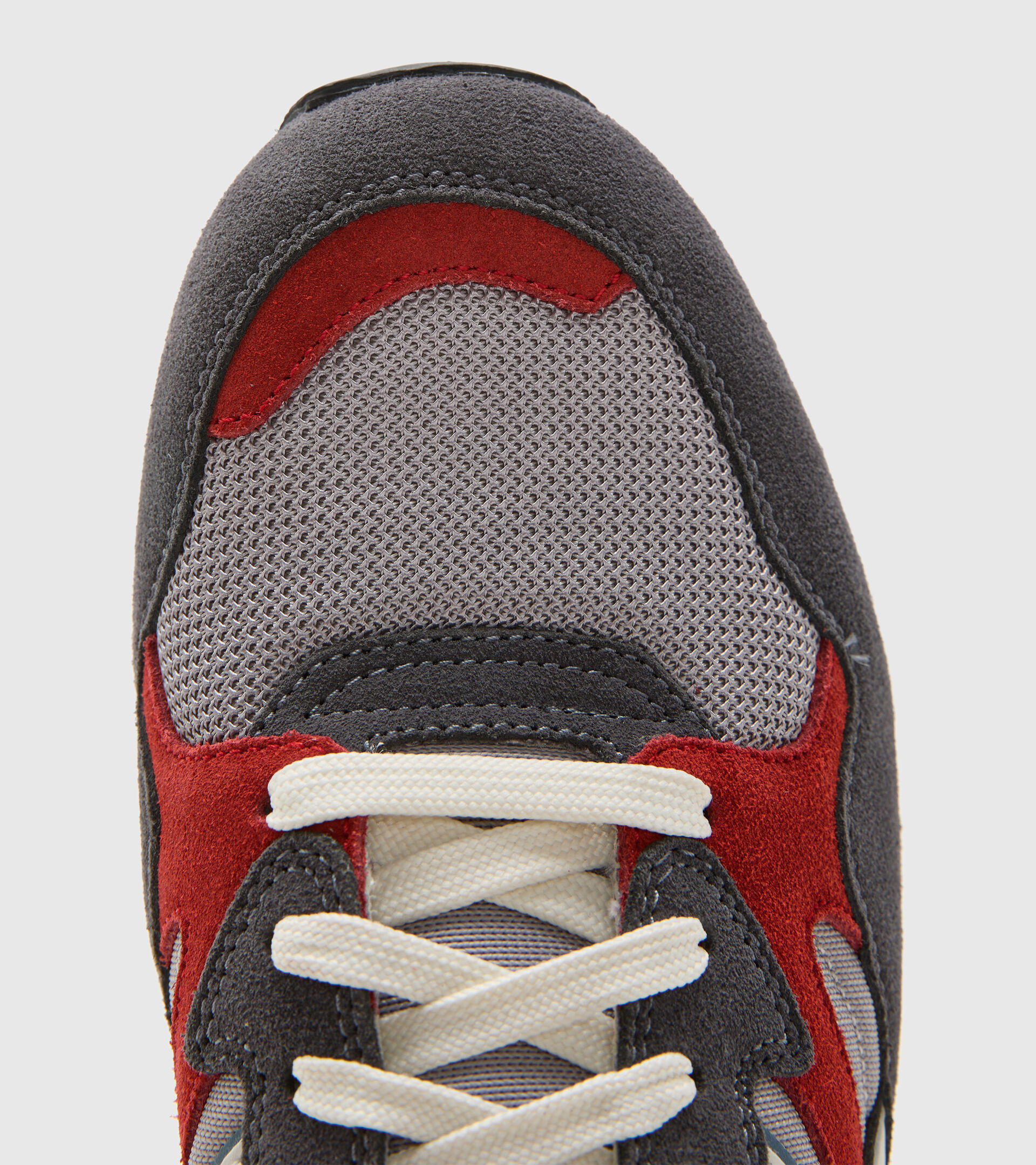 Sporty sneakers - Gender neutral N902 GULL/EBONY - Diadora