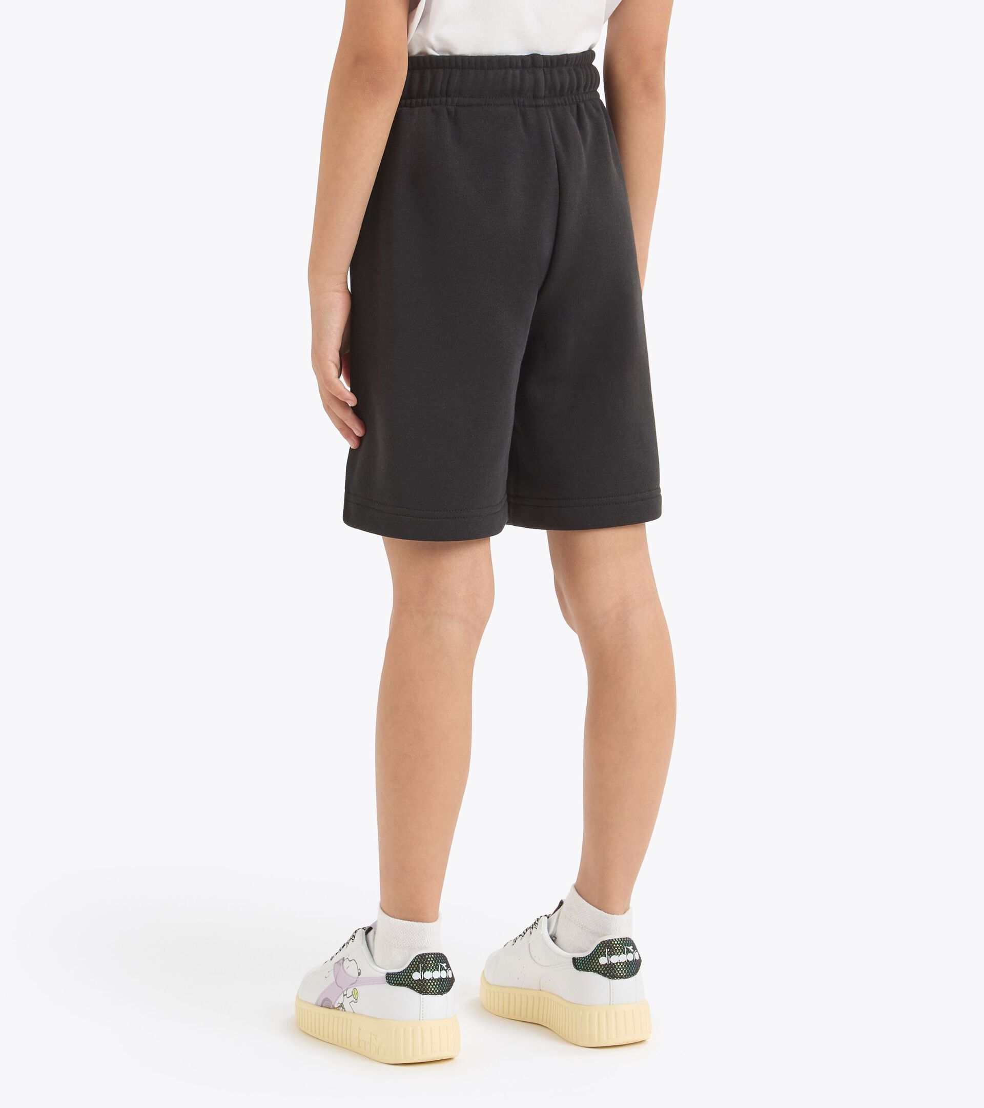 Peanuts bermuda pants - Kids 
 JU. BERMUDA PEANUTS BLACK - Diadora