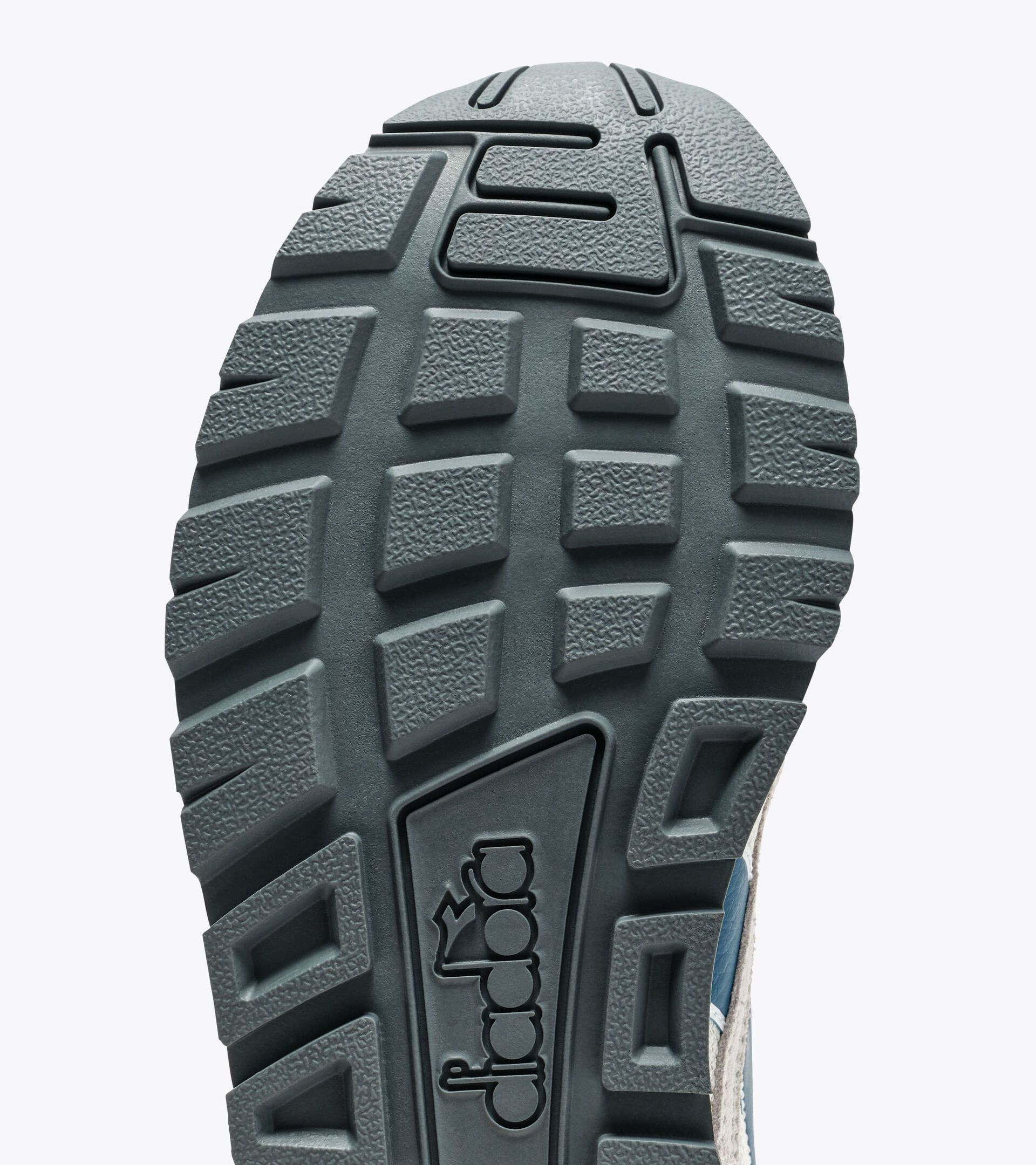 Sports sneakers - All-Gender
 N.92 ADVANCE BLUE SPACE - Diadora